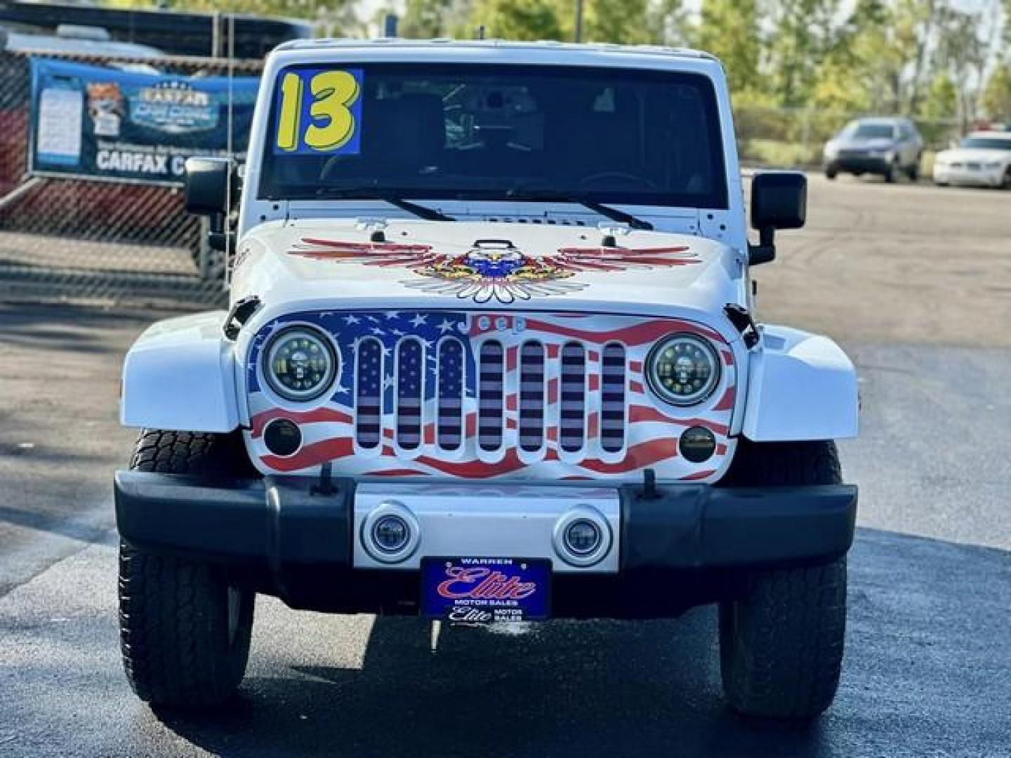 2013 WHITE JEEP WRANGLER (1C4AJWBG7DL) with an V6,3.6L(220 CID),DOHC engine, AUTOMATIC transmission, located at 14600 Frazho Road, Warren, MI, 48089, (586) 776-3400, 42.485996, -82.974220 - Photo#1