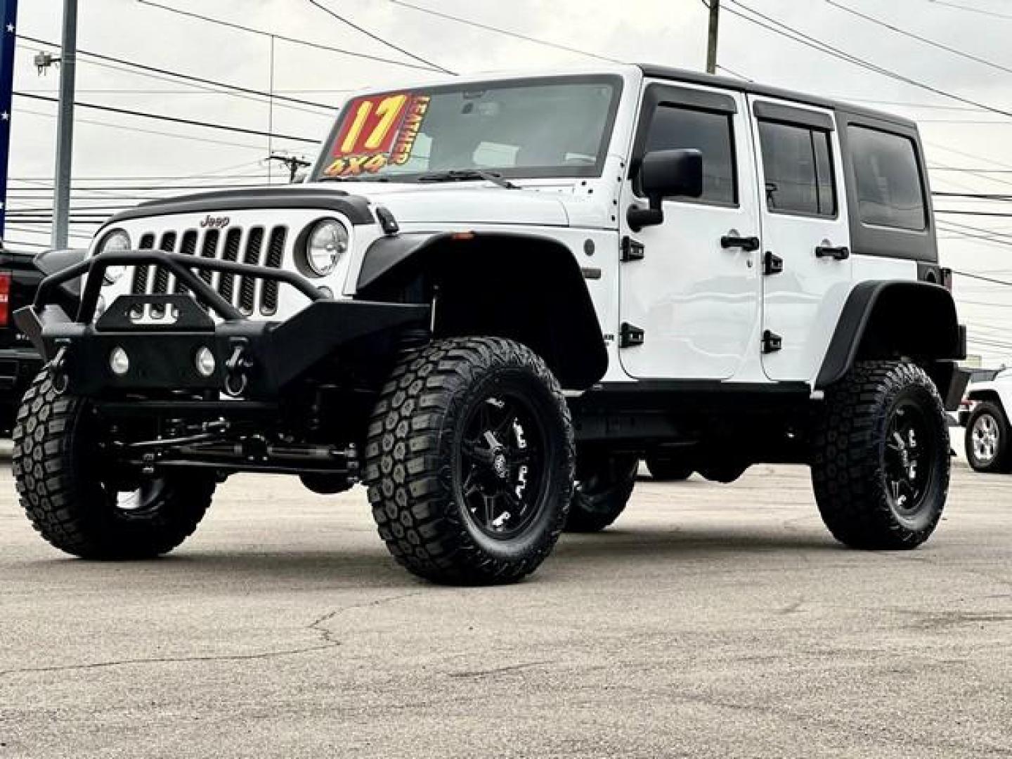 2017 WHITE JEEP WRANGLER (1C4BJWEGXHL) with an V6,3.6L(220 CID),DOHC engine, AUTOMATIC transmission, located at 14600 Frazho Road, Warren, MI, 48089, (586) 776-3400, 42.485996, -82.974220 - Photo#0