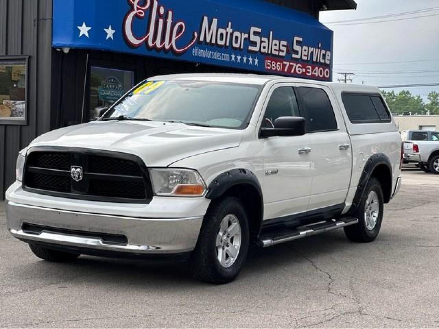 2009 WHITE DODGE RAM 1500 (1D3HV13P69S) with an V8,4.7L(287 CID),SOHC engine, AUTOMATIC transmission, located at 14600 Frazho Road, Warren, MI, 48089, (586) 776-3400, 42.485996, -82.974220 - Photo#0