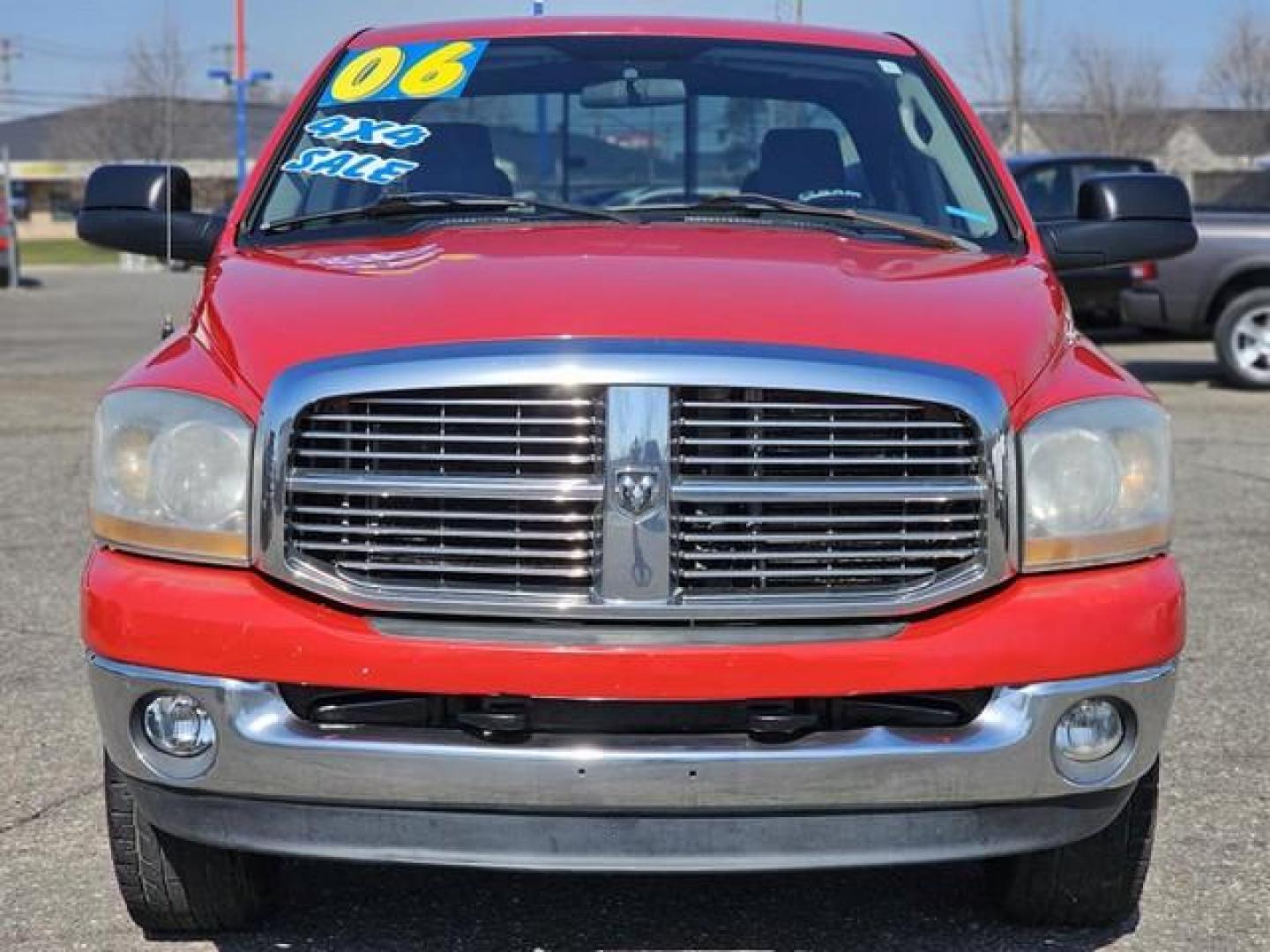 2006 RED DODGE RAM 1500 PICKUP (1D7HU18276S) with an V8,5.7L(345 CID),OHV engine, AUTOMATIC transmission, located at 14600 Frazho Road, Warren, MI, 48089, (586) 776-3400, 42.485996, -82.974220 - Photo#1