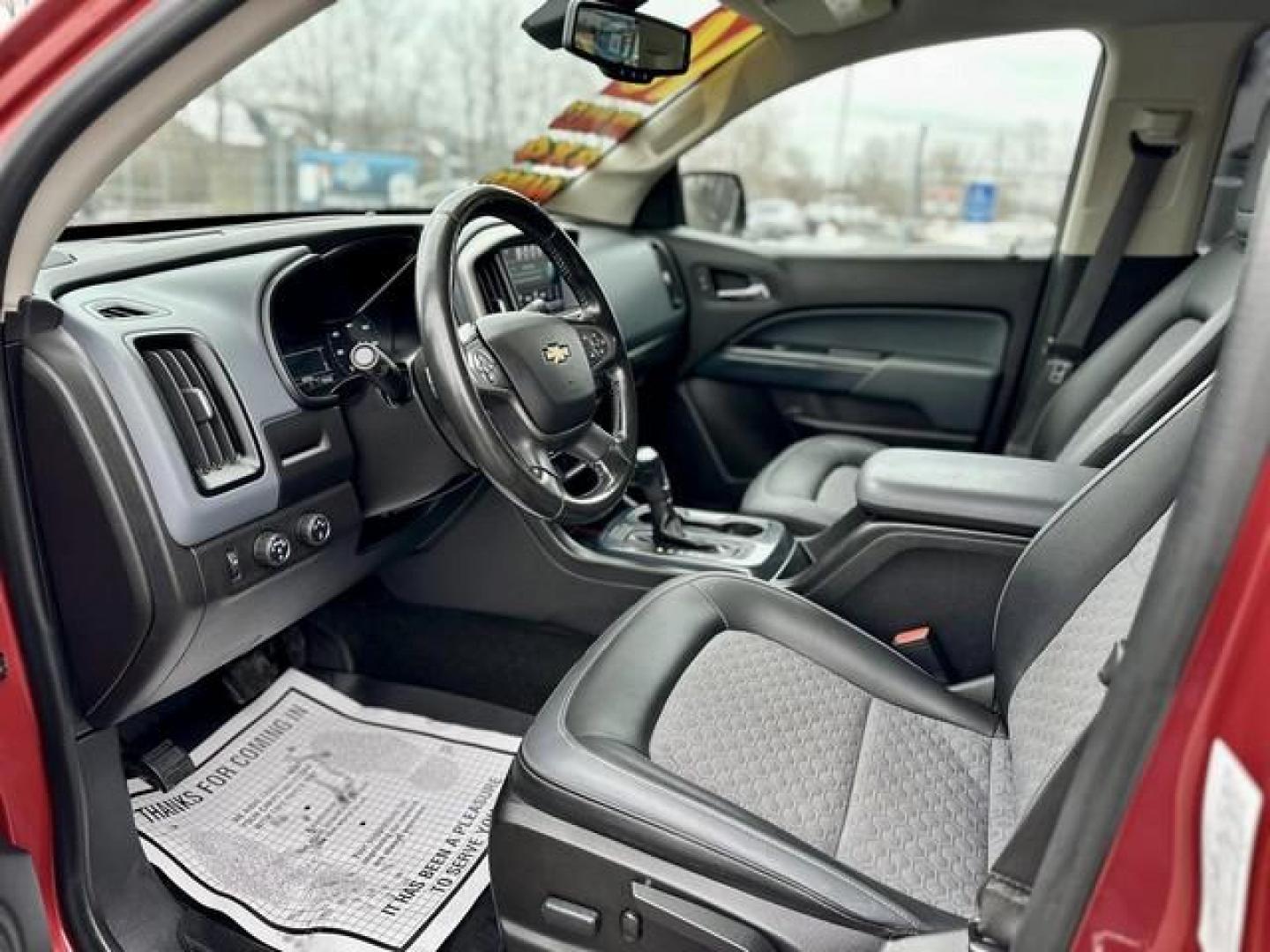 2016 RED CHEVROLET COLORADO (1GCGTDE38G1) with an V6,3.6L(217 CID),DOHC engine, AUTOMATIC transmission, located at 14600 Frazho Road, Warren, MI, 48089, (586) 776-3400, 42.485996, -82.974220 - Photo#15