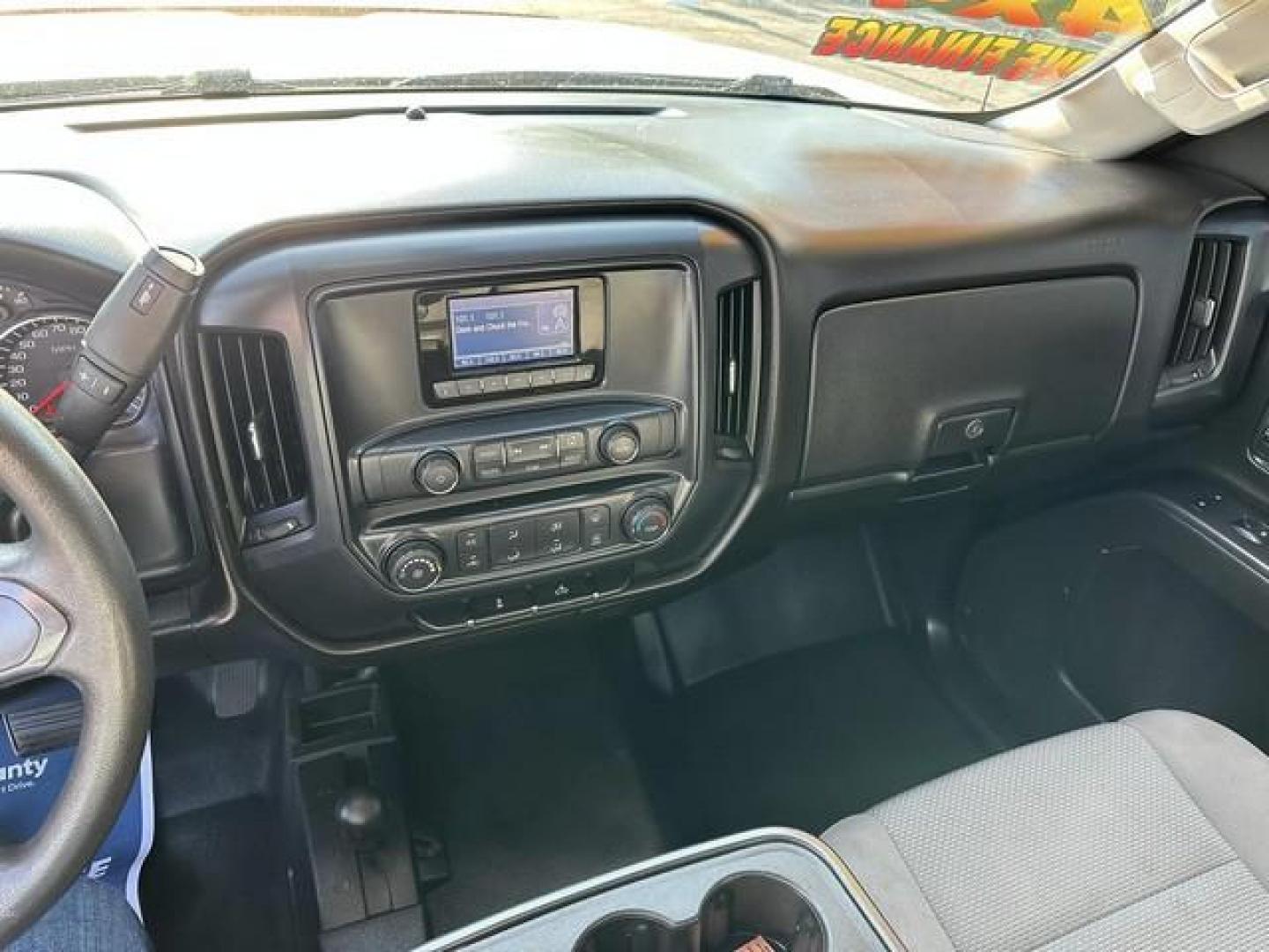 2014 WHITE CHEVROLET SILVERADO 1500 (1GCNKPEC5EZ) with an V8,5.3L(325 CID),OHV engine, AUTOMATIC transmission, located at 14600 Frazho Road, Warren, MI, 48089, (586) 776-3400, 42.485996, -82.974220 - Photo#10