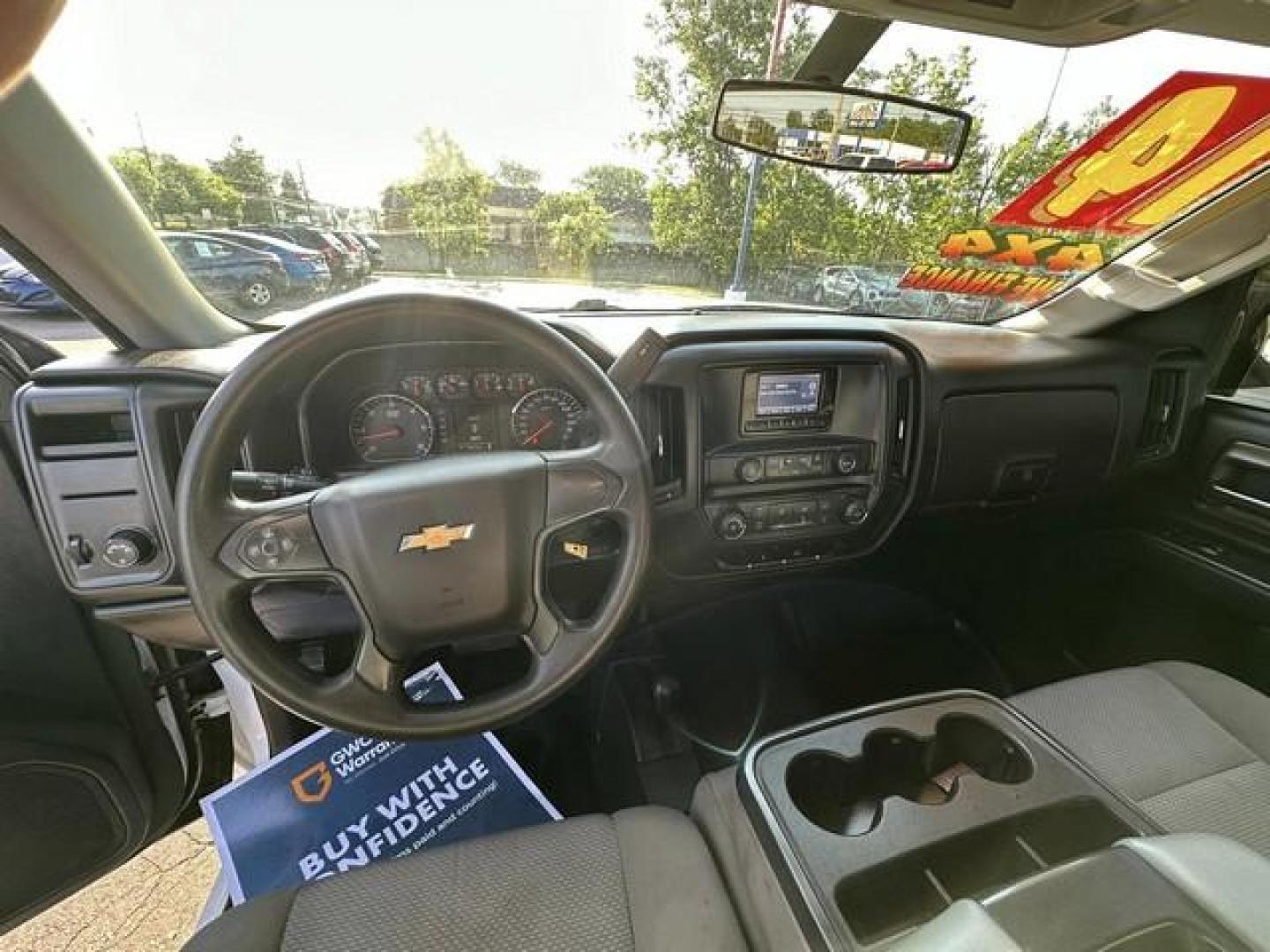 2014 WHITE CHEVROLET SILVERADO 1500 (1GCNKPEC5EZ) with an V8,5.3L(325 CID),OHV engine, AUTOMATIC transmission, located at 14600 Frazho Road, Warren, MI, 48089, (586) 776-3400, 42.485996, -82.974220 - Photo#12