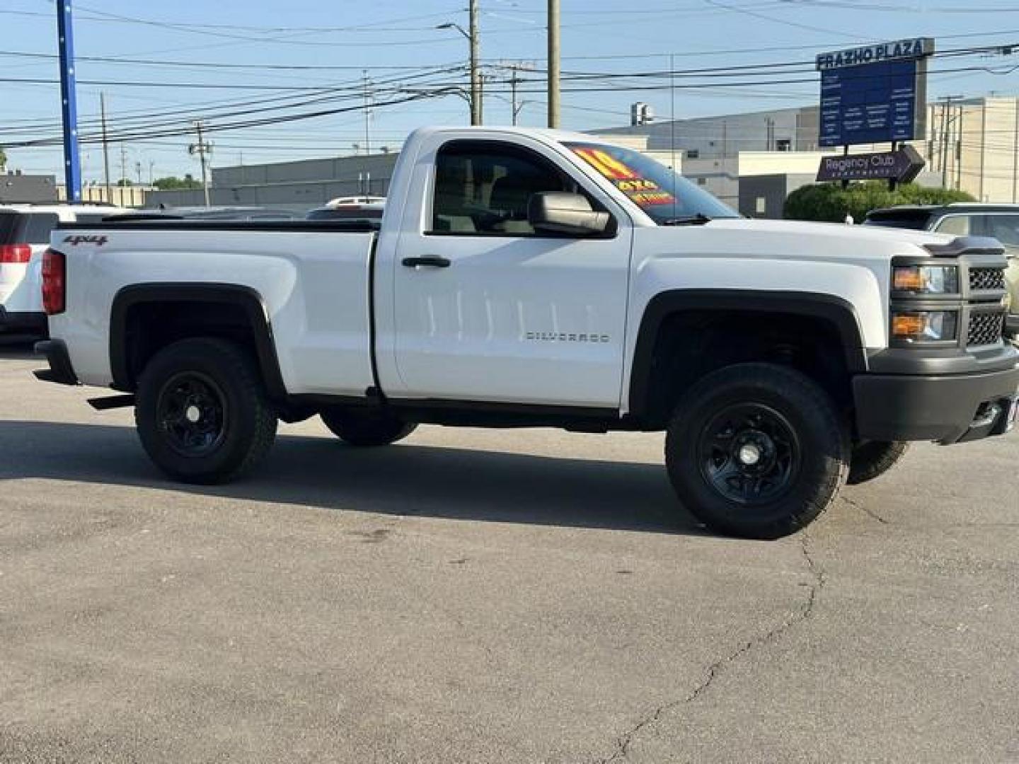 2014 WHITE CHEVROLET SILVERADO 1500 (1GCNKPEC5EZ) with an V8,5.3L(325 CID),OHV engine, AUTOMATIC transmission, located at 14600 Frazho Road, Warren, MI, 48089, (586) 776-3400, 42.485996, -82.974220 - Photo#3