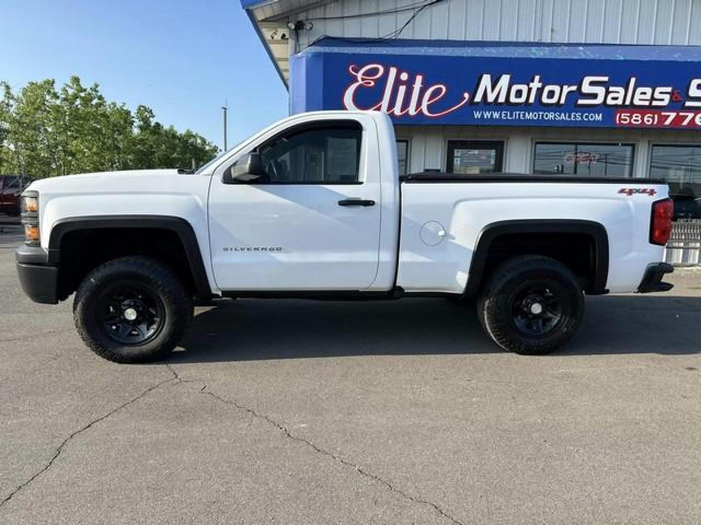 2014 WHITE CHEVROLET SILVERADO 1500 (1GCNKPEC5EZ) with an V8,5.3L(325 CID),OHV engine, AUTOMATIC transmission, located at 14600 Frazho Road, Warren, MI, 48089, (586) 776-3400, 42.485996, -82.974220 - Photo#7