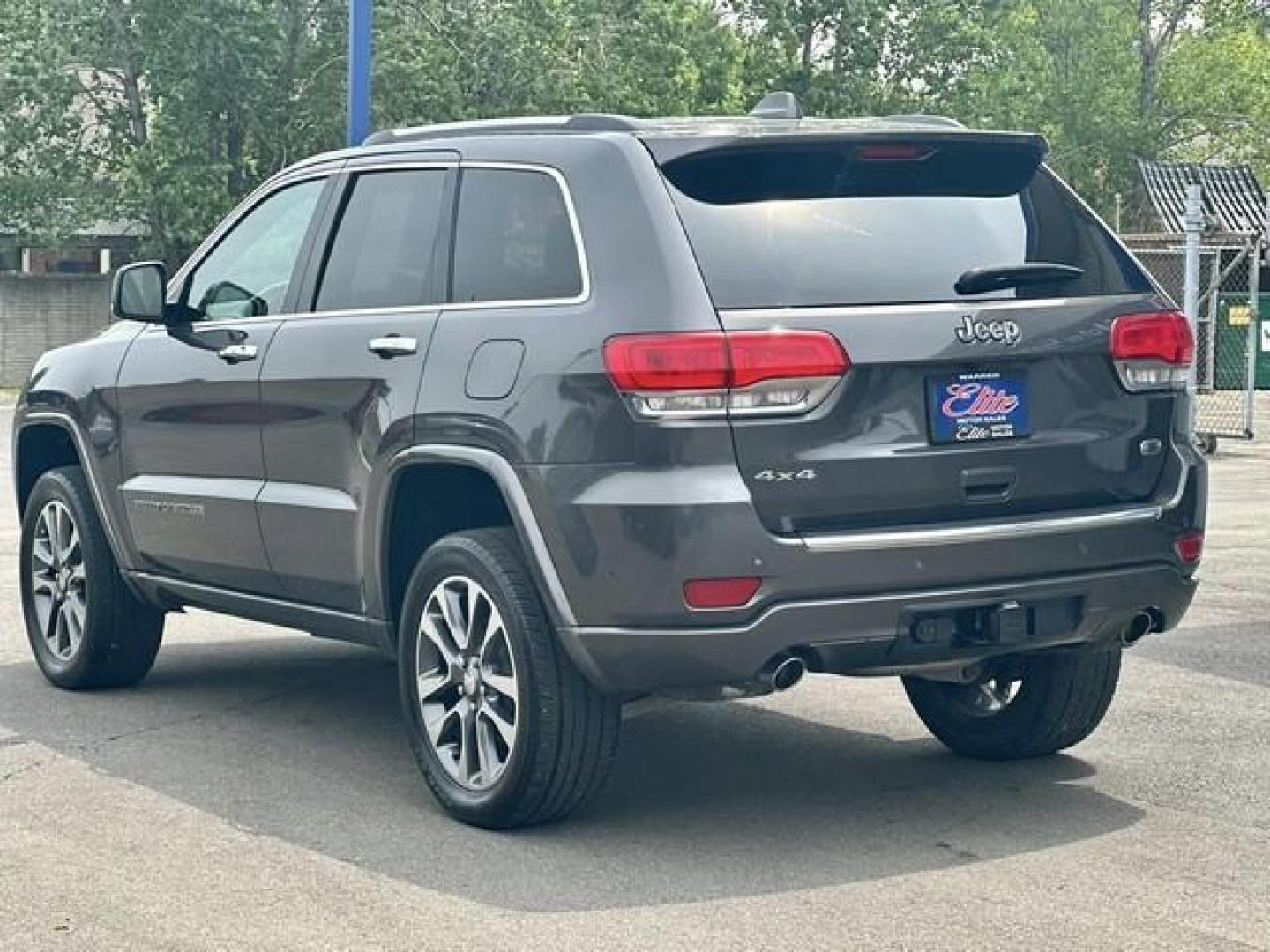 2017 GRAY JEEP GRAND CHEROKEE (1C4RJFCG5HC) with an V6,3.6L(220 CID),DOHC engine, AUTOMATIC transmission, located at 14600 Frazho Road, Warren, MI, 48089, (586) 776-3400, 42.485996, -82.974220 - Photo#5