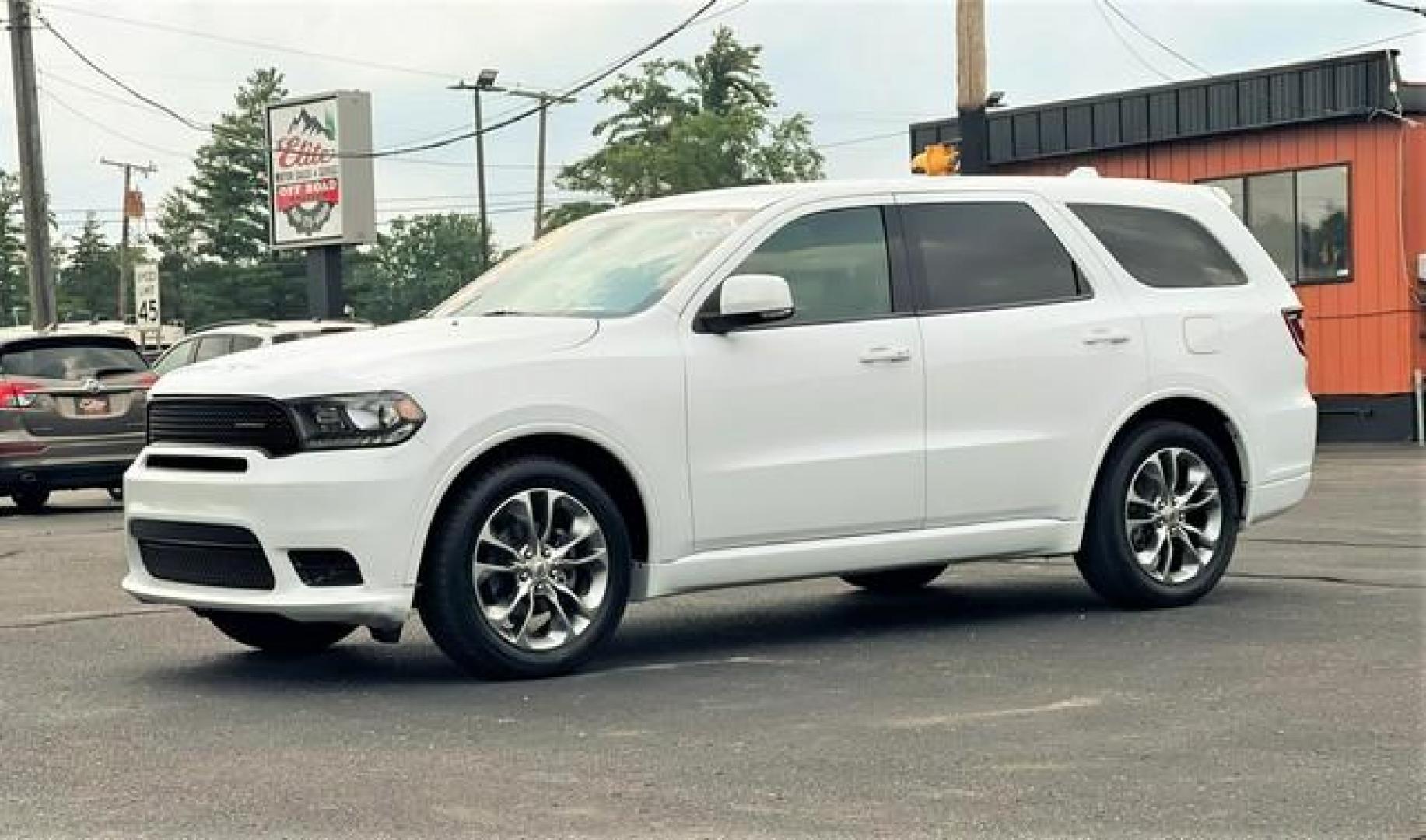 2020 WHITE DODGE DURANGO (1C4RDHDG9LC) with an V6,3.6L(220 CID),DOHC engine, AUTOMATIC transmission, located at 14600 Frazho Road, Warren, MI, 48089, (586) 776-3400, 42.485996, -82.974220 - Photo#2