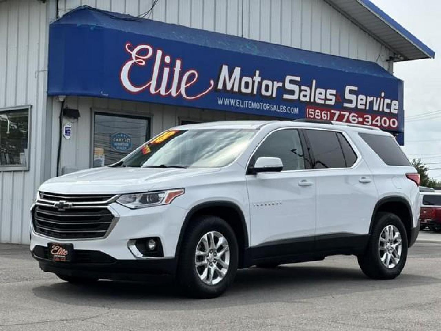 2018 WHITE CHEVROLET TRAVERSE (1GNEVGKW6JJ) with an V6,3.6L(217 CID),DOHC engine, AUTOMATIC transmission, located at 14600 Frazho Road, Warren, MI, 48089, (586) 776-3400, 42.485996, -82.974220 - Photo#0