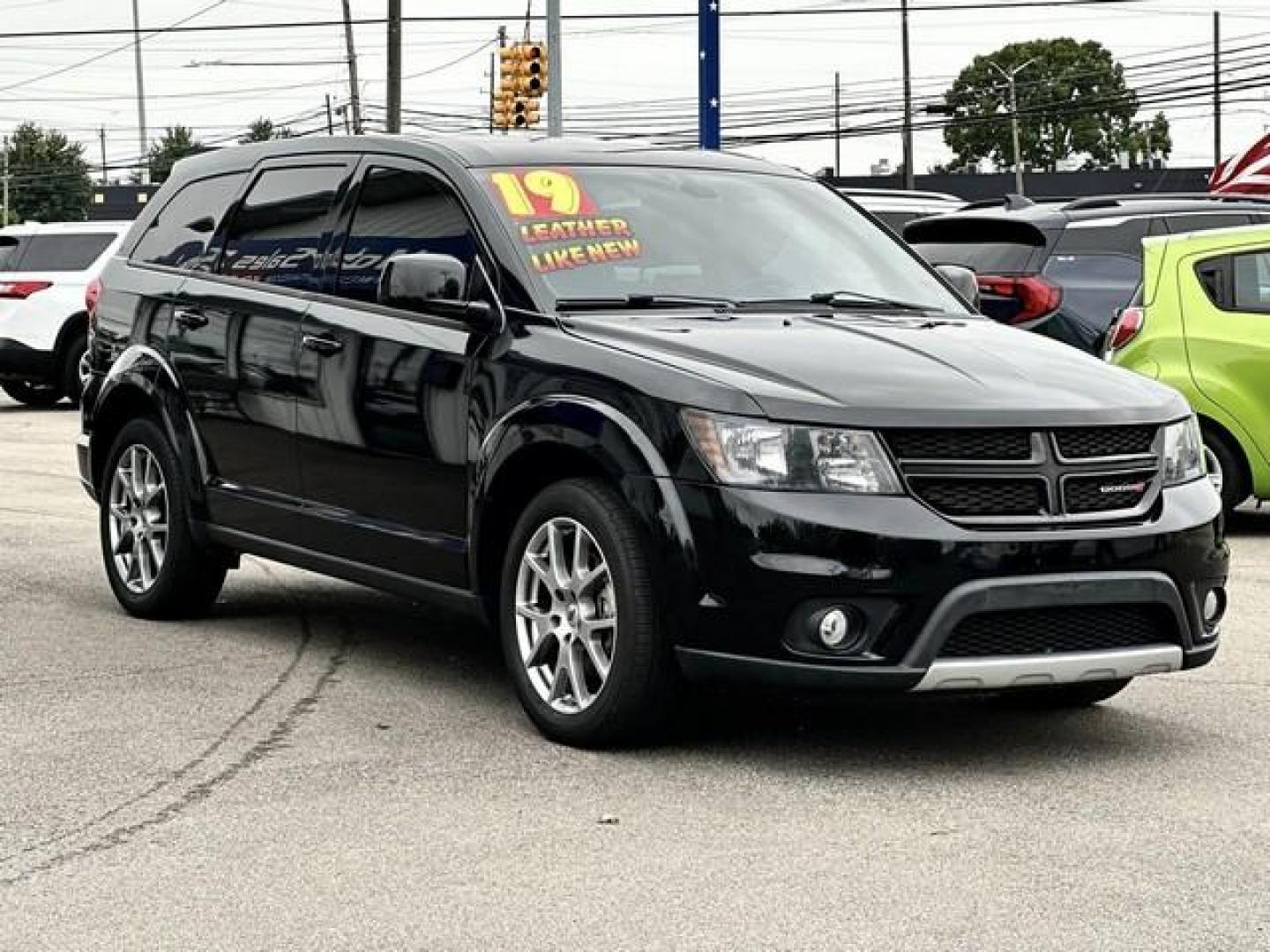 2019 BLACK DODGE JOURNEY (3C4PDDEG1KT) with an V6,3.6L(220 CID),DOHC engine, AUTOMATIC transmission, located at 14600 Frazho Road, Warren, MI, 48089, (586) 776-3400, 42.485996, -82.974220 - Photo#2