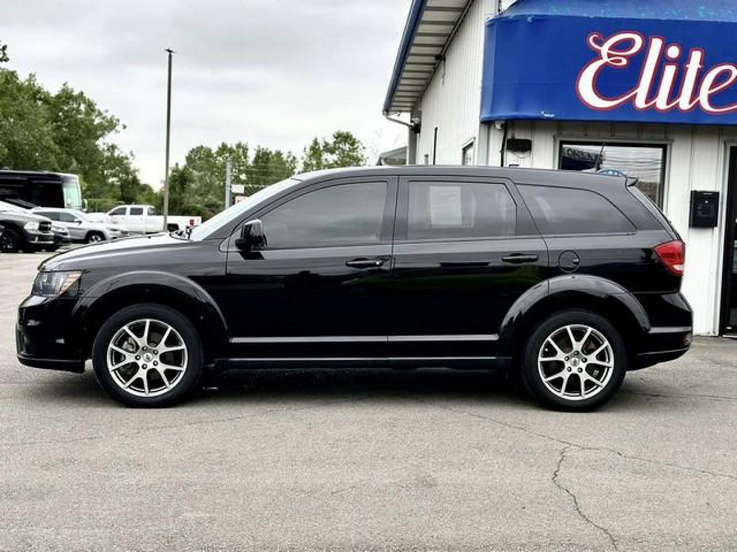 2019 BLACK DODGE JOURNEY (3C4PDDEG1KT) with an V6,3.6L(220 CID),DOHC engine, AUTOMATIC transmission, located at 14600 Frazho Road, Warren, MI, 48089, (586) 776-3400, 42.485996, -82.974220 - Photo#6