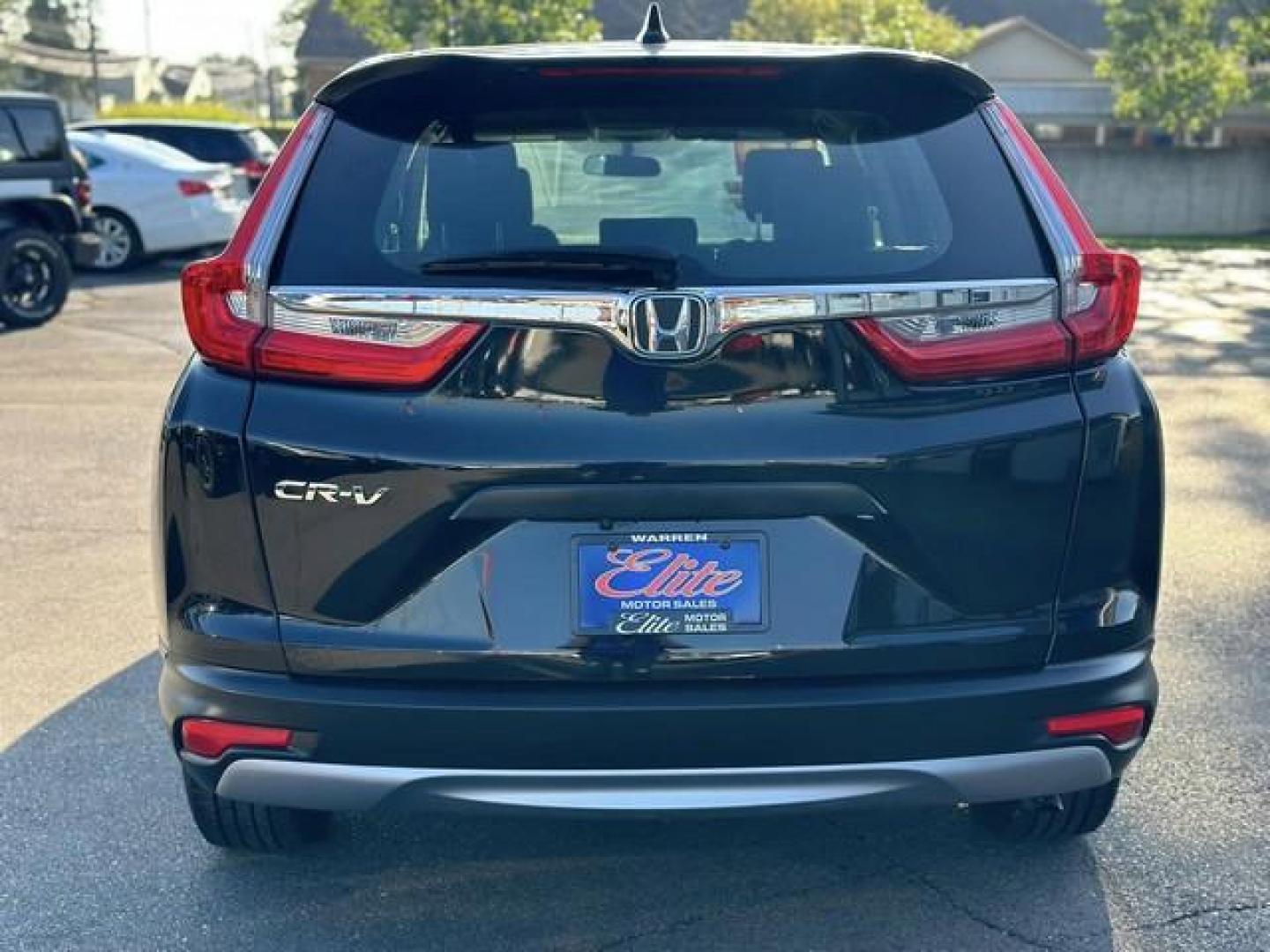 2019 BLACK HONDA CR-V (2HKRW5H39KH) with an L4,2.4L(144 CID),DOHC engine, AUTOMATIC transmission, located at 14600 Frazho Road, Warren, MI, 48089, (586) 776-3400, 42.485996, -82.974220 - Photo#5