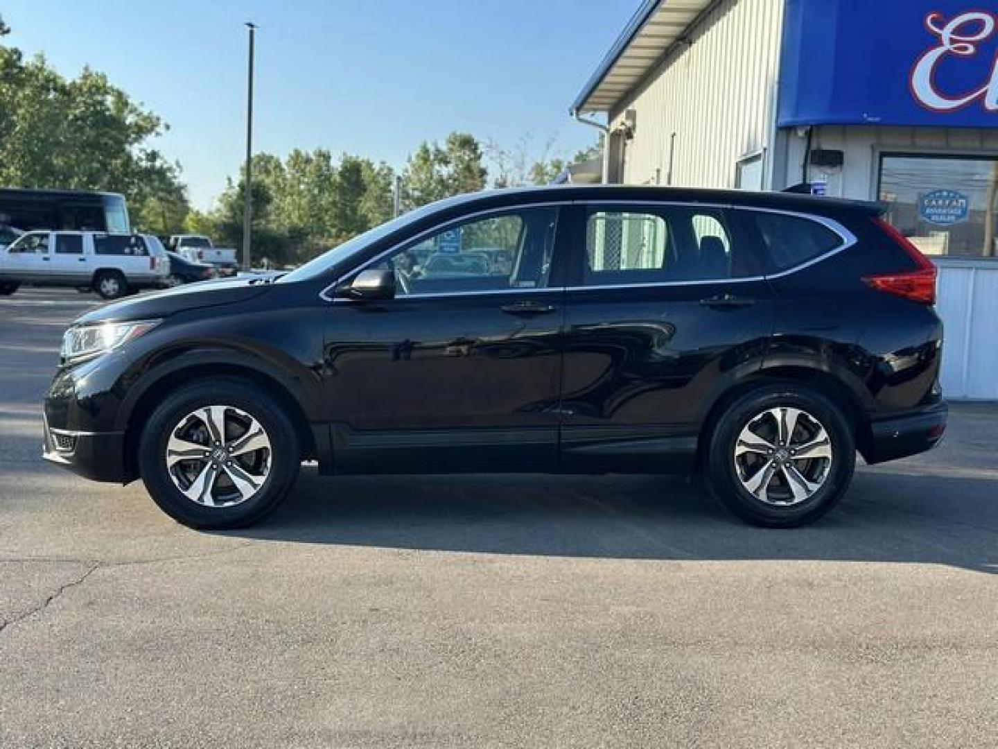 2019 BLACK HONDA CR-V (2HKRW5H39KH) with an L4,2.4L(144 CID),DOHC engine, AUTOMATIC transmission, located at 14600 Frazho Road, Warren, MI, 48089, (586) 776-3400, 42.485996, -82.974220 - Photo#7