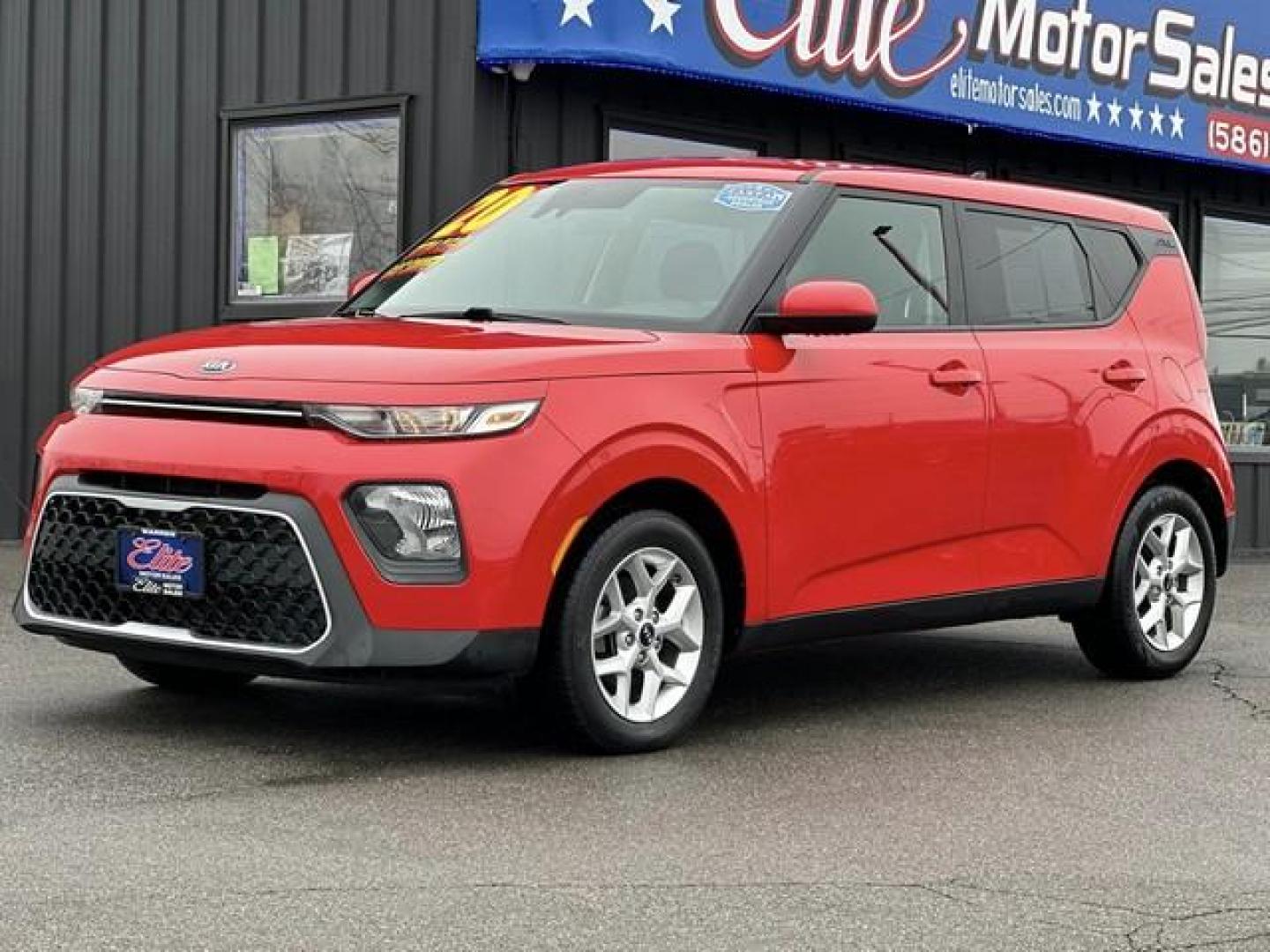 2020 RED KIA SOUL (KNDJ23AUXL7) with an L4,2.0L(122 CID), engine, AUTOMATIC transmission, located at 14600 Frazho Road, Warren, MI, 48089, (586) 776-3400, 42.485996, -82.974220 - Photo#0