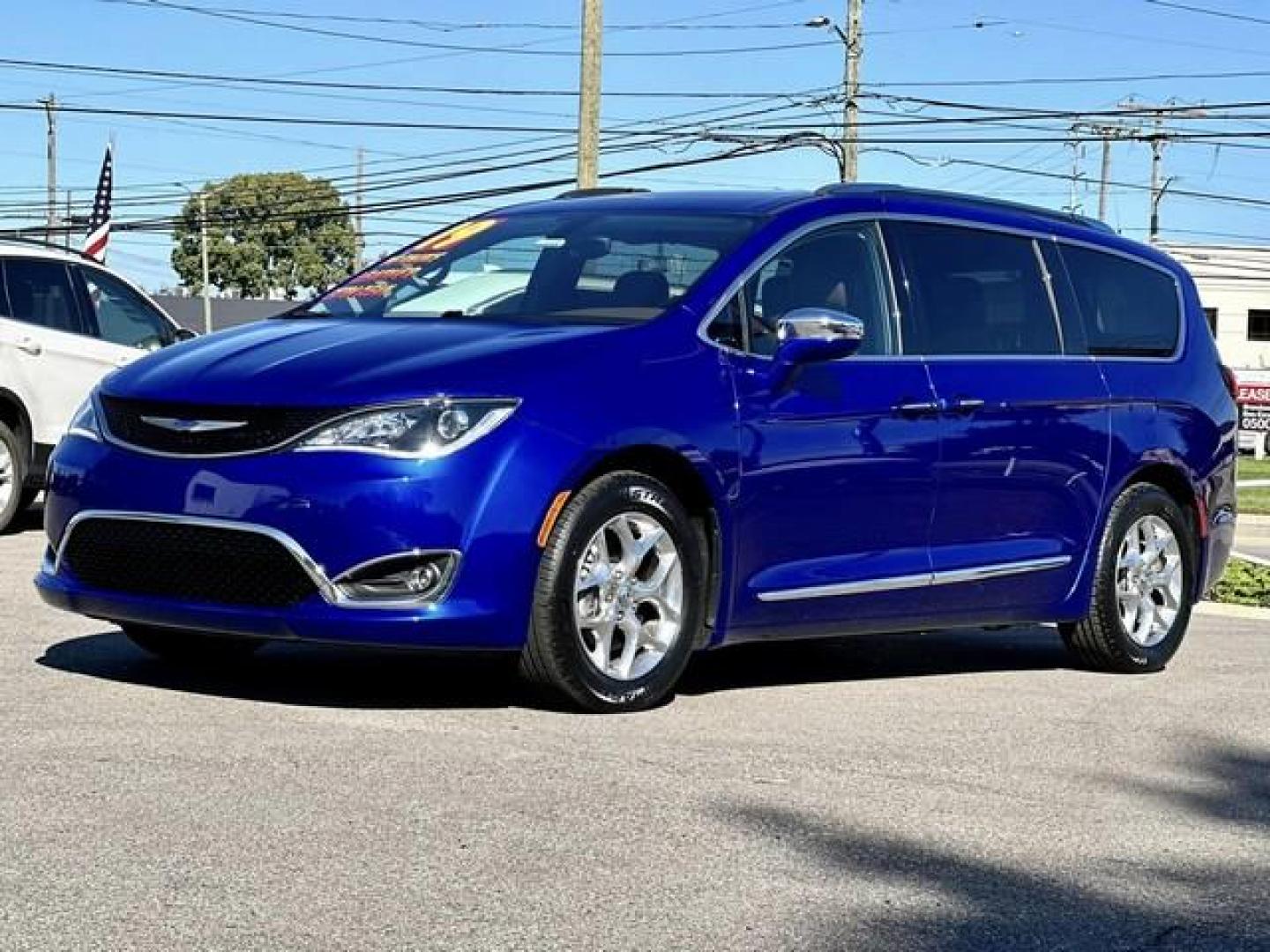 2019 OCEAN BLUE METTALLIC CHRYSLER PACIFICA (2C4RC1GG5KR) with an V6,3.6L(220 CID),DOHC engine, AUTOMATIC transmission, located at 14600 Frazho Road, Warren, MI, 48089, (586) 776-3400, 42.485996, -82.974220 - Photo#0