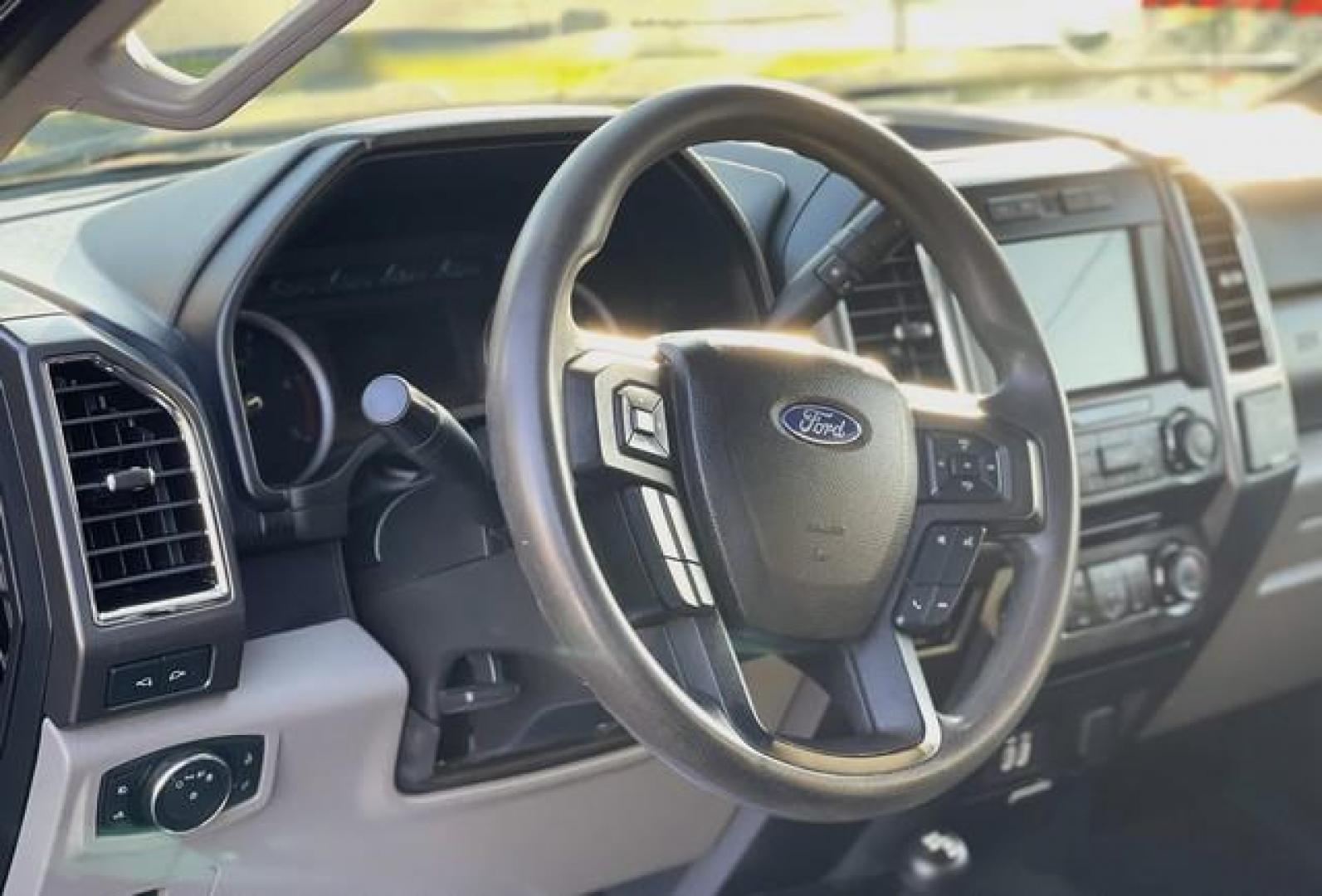 2017 RED FORD F-250 SUPER DUTY (1FT7X2BT1HE) with an V8,6.7L(406 CID),OHV engine, AUTOMATIC transmission, located at 14600 Frazho Road, Warren, MI, 48089, (586) 776-3400, 42.485996, -82.974220 - Photo#12