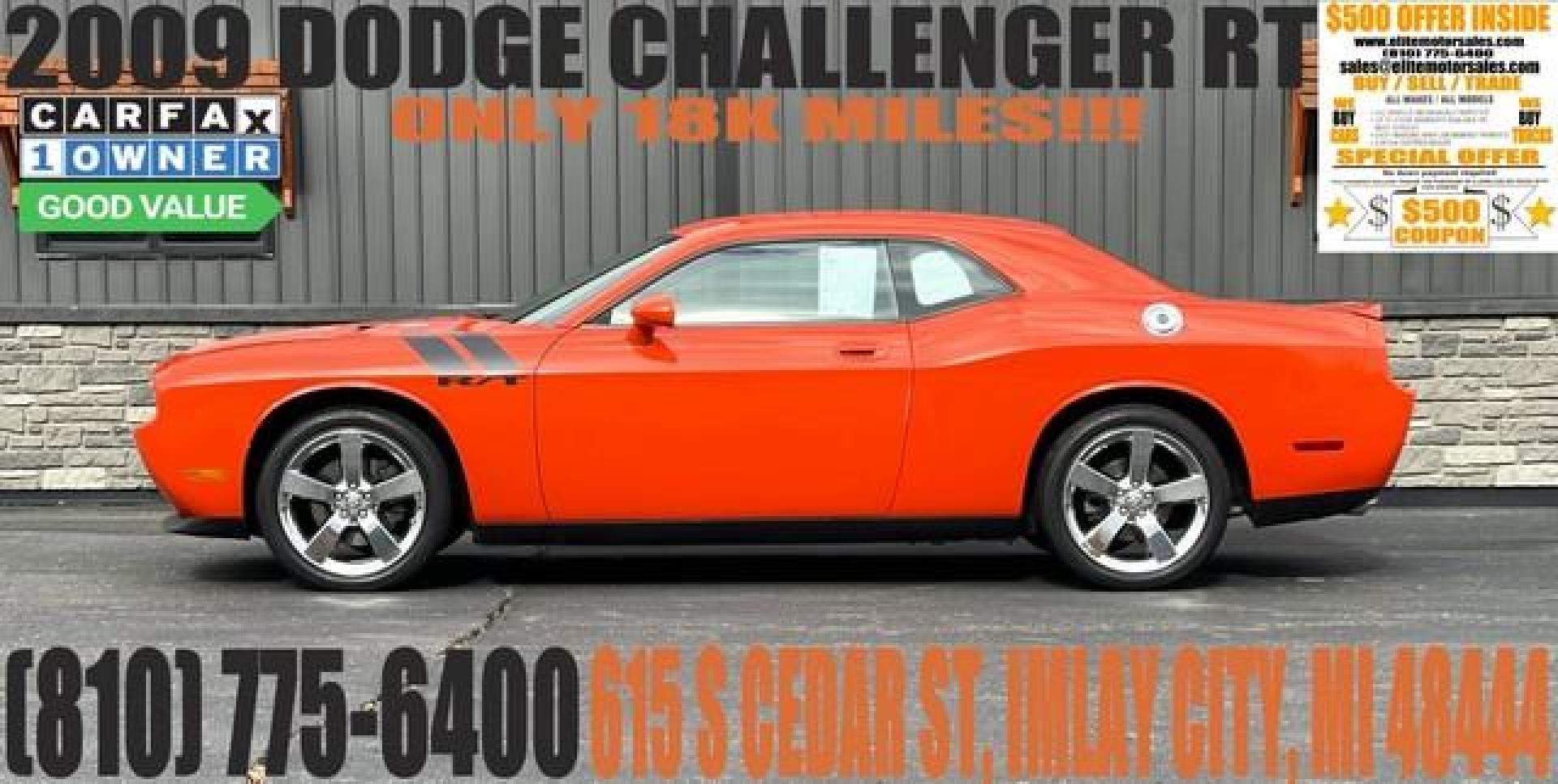 2009 HEMI ORANGE PEARL COAT /BLACK DODGE CHALLENGER R/T (2B3LJ54T99H) with an V8,5.7L(345 CID),OHV engine, AUTOMATIC transmission, located at 14600 Frazho Road, Warren, MI, 48089, (586) 776-3400, 42.485996, -82.974220 - Photo#0