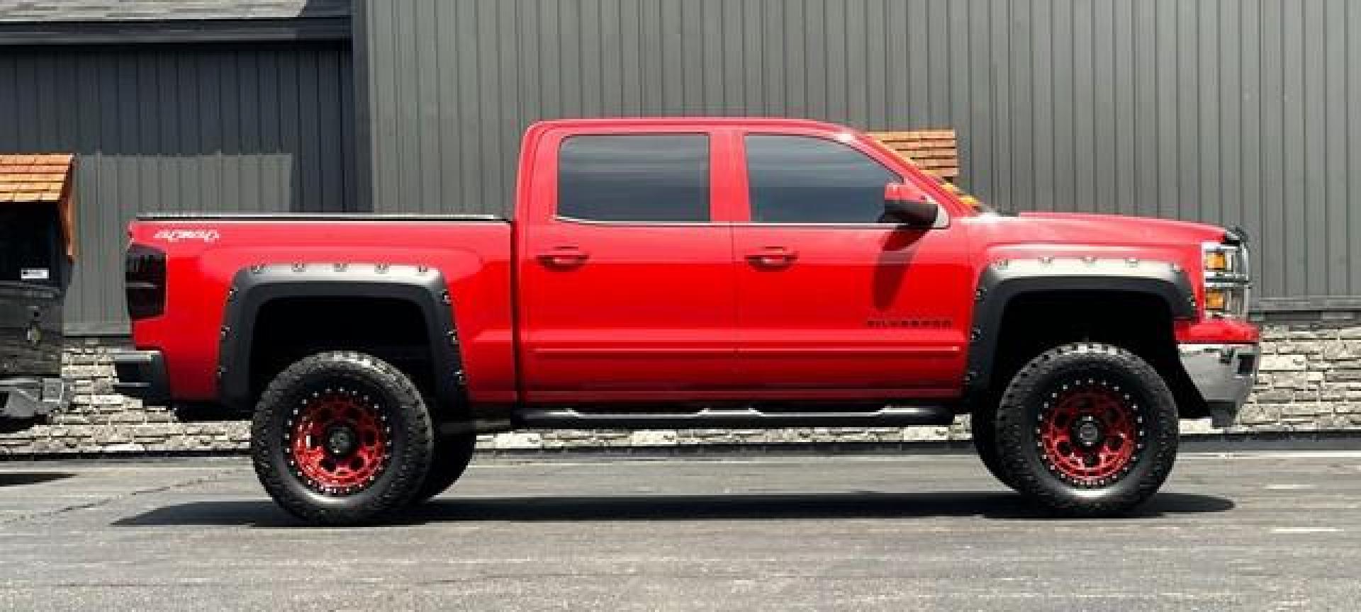 2015 RED CHEVROLET SILVERADO 1500 LT SILVERADO Z71 (3GCUKREC3FG) with an V8,5.3L(325 CID),OHV engine, AUTOMATIC transmission, located at 14600 Frazho Road, Warren, MI, 48089, (586) 776-3400, 42.485996, -82.974220 - Photo#5