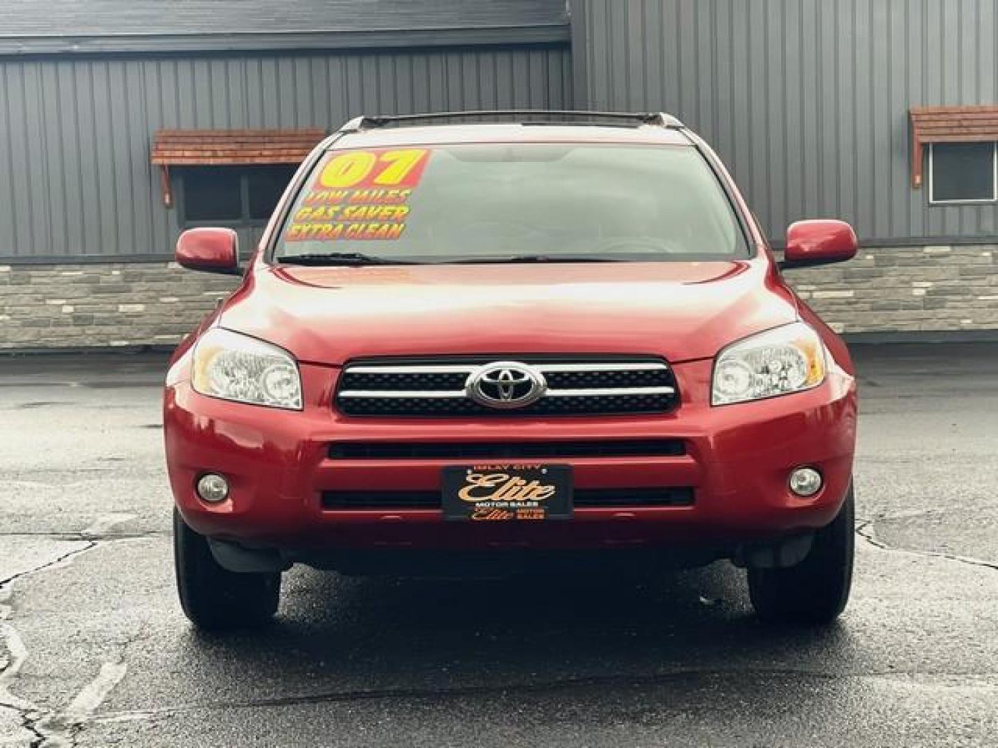 2007 RED TOYOTA RAV4 (JTMZD31V276) with an L4,2.4L(144 CID),DOHC engine, AUTOMATIC transmission, located at 14600 Frazho Road, Warren, MI, 48089, (586) 776-3400, 42.485996, -82.974220 - Photo#2