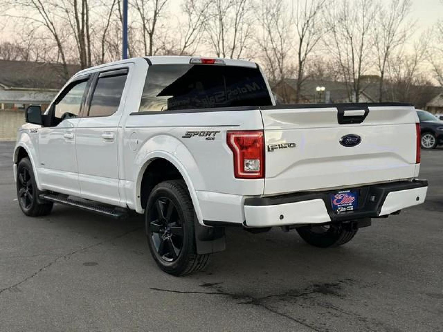 2016 OXFORD WHITE FORD F-150 (1FTEW1EPXGF) with an V6,2.7L(164 CID),DOHC engine, AUTOMATIC transmission, located at 14600 Frazho Road, Warren, MI, 48089, (586) 776-3400, 42.485996, -82.974220 - Photo#4