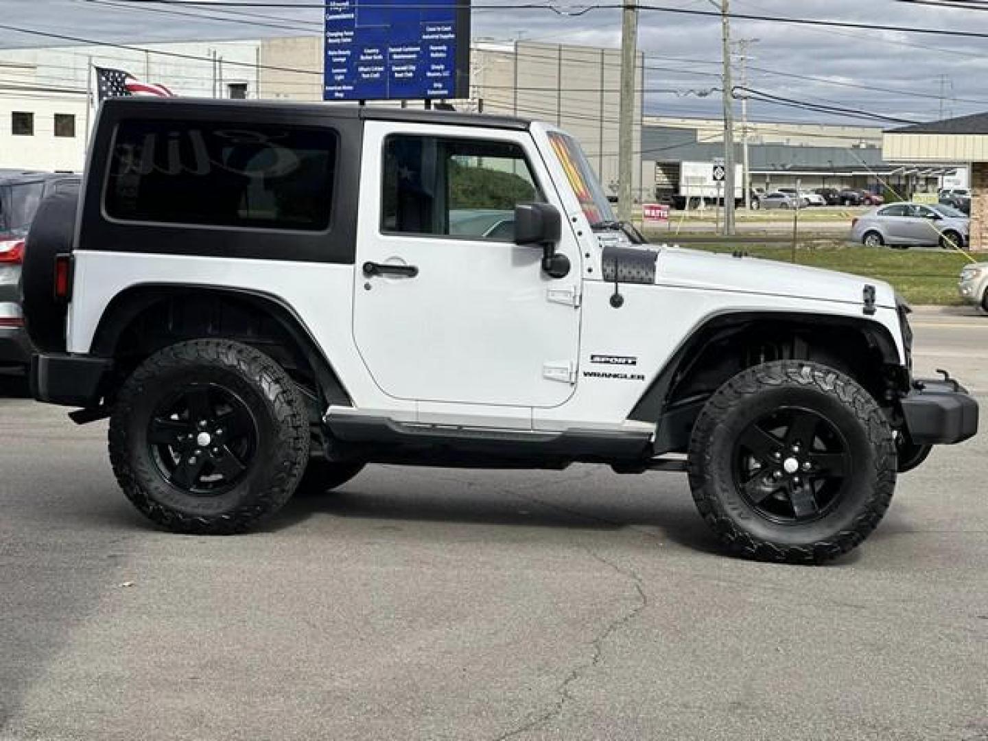 2016 WHITE JEEP WRANGLER (1C4AJWAG5GL) with an V6,3.6L(220 CID),DOHC engine, MANUAL transmission, located at 14600 Frazho Road, Warren, MI, 48089, (586) 776-3400, 42.485996, -82.974220 - Photo#3