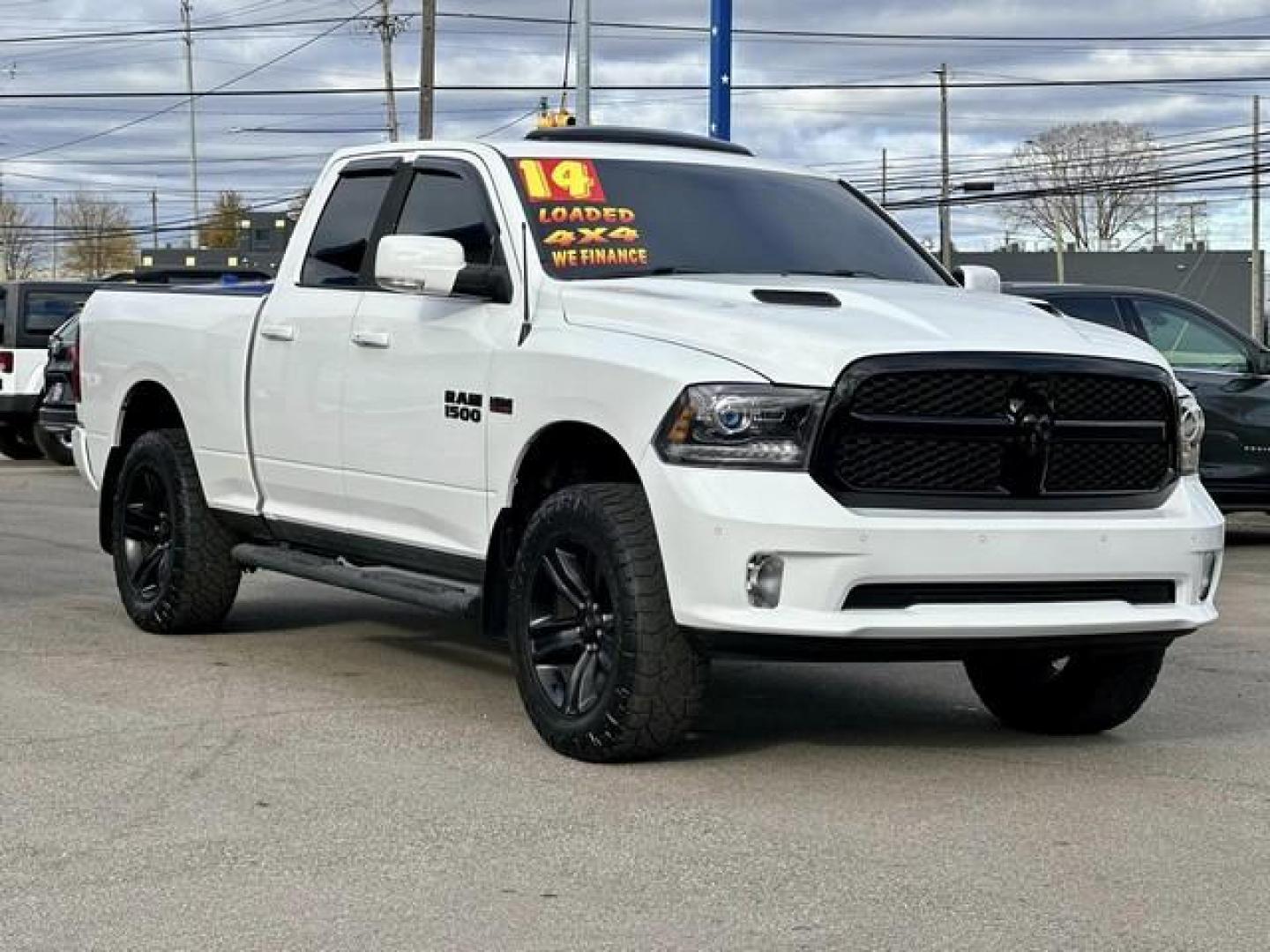 2014 WHITE RAM 1500 (1C6RR7HT5ES) with an V8,5.7L(345 CID),OHV engine, AUTOMATIC transmission, located at 14600 Frazho Road, Warren, MI, 48089, (586) 776-3400, 42.485996, -82.974220 - Photo#2