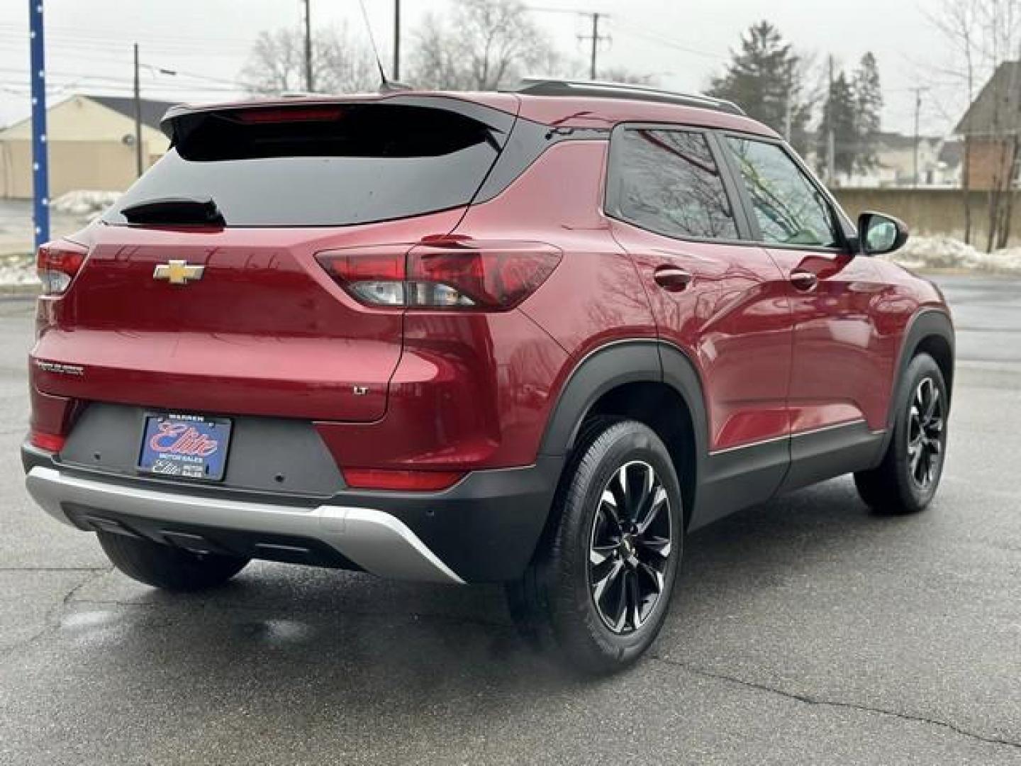 2021 RED CHEVROLET TRAILBLAZER (KL79MPSLXMB) with an L3,1.3L(83 CID),DOHC engine, AUTOMATIC transmission, located at 14600 Frazho Road, Warren, MI, 48089, (586) 776-3400, 42.485996, -82.974220 - Photo#4