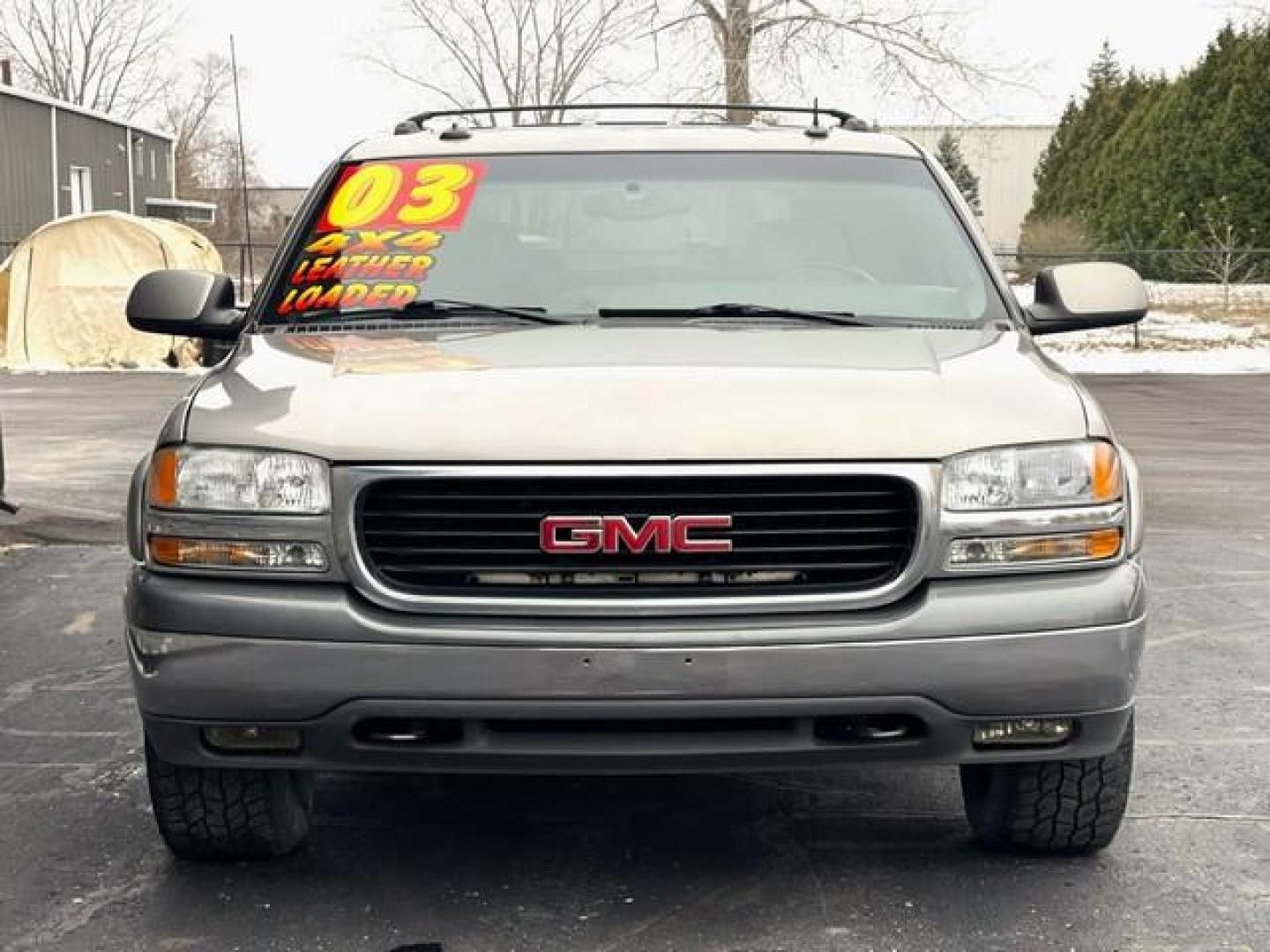 2003 PEWTER GMC YUKON (1GKEK13Z73J) with an V8,5.3L(325 CID),OHV engine, AUTOMATIC transmission, located at 14600 Frazho Road, Warren, MI, 48089, (586) 776-3400, 42.485996, -82.974220 - Photo#2