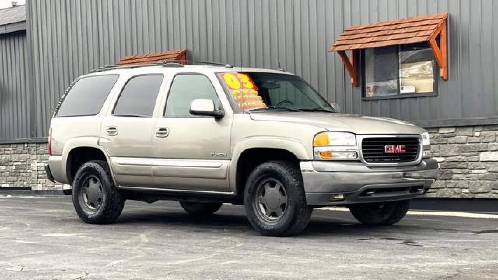 2003 PEWTER GMC YUKON (1GKEK13Z73J) with an V8,5.3L(325 CID),OHV engine, AUTOMATIC transmission, located at 14600 Frazho Road, Warren, MI, 48089, (586) 776-3400, 42.485996, -82.974220 - Photo#3