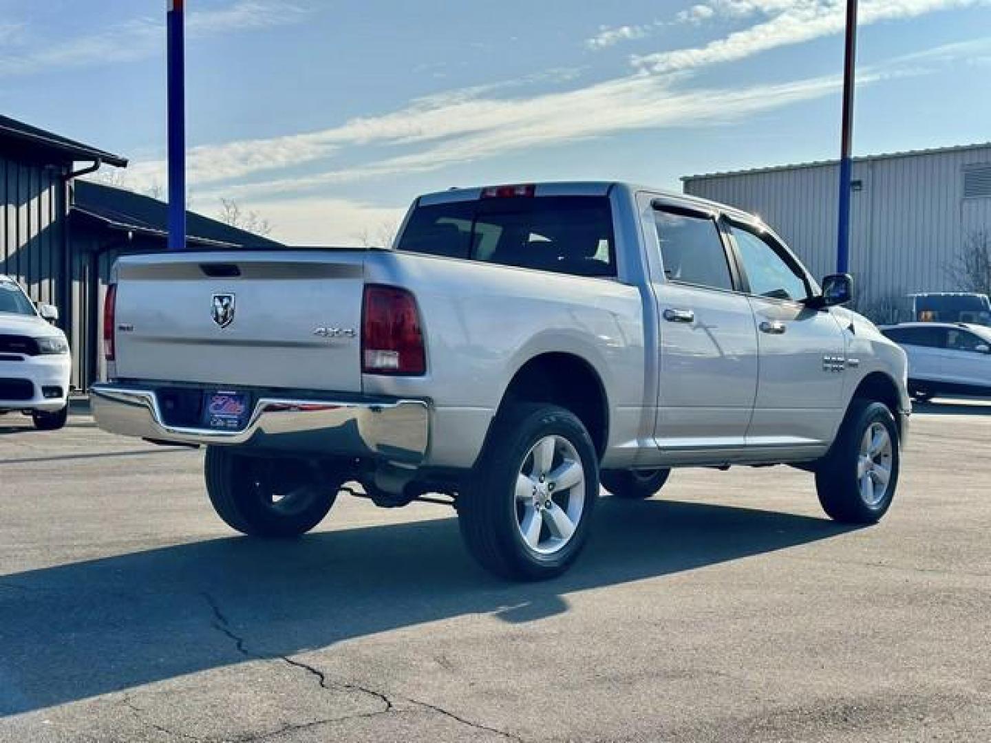 2017 SILVER RAM 1500 (1C6RR7LT9HS) with an V8,5.7L(345 CID),OHV engine, AUTOMATIC transmission, located at 14600 Frazho Road, Warren, MI, 48089, (586) 776-3400, 42.485996, -82.974220 - Photo#4