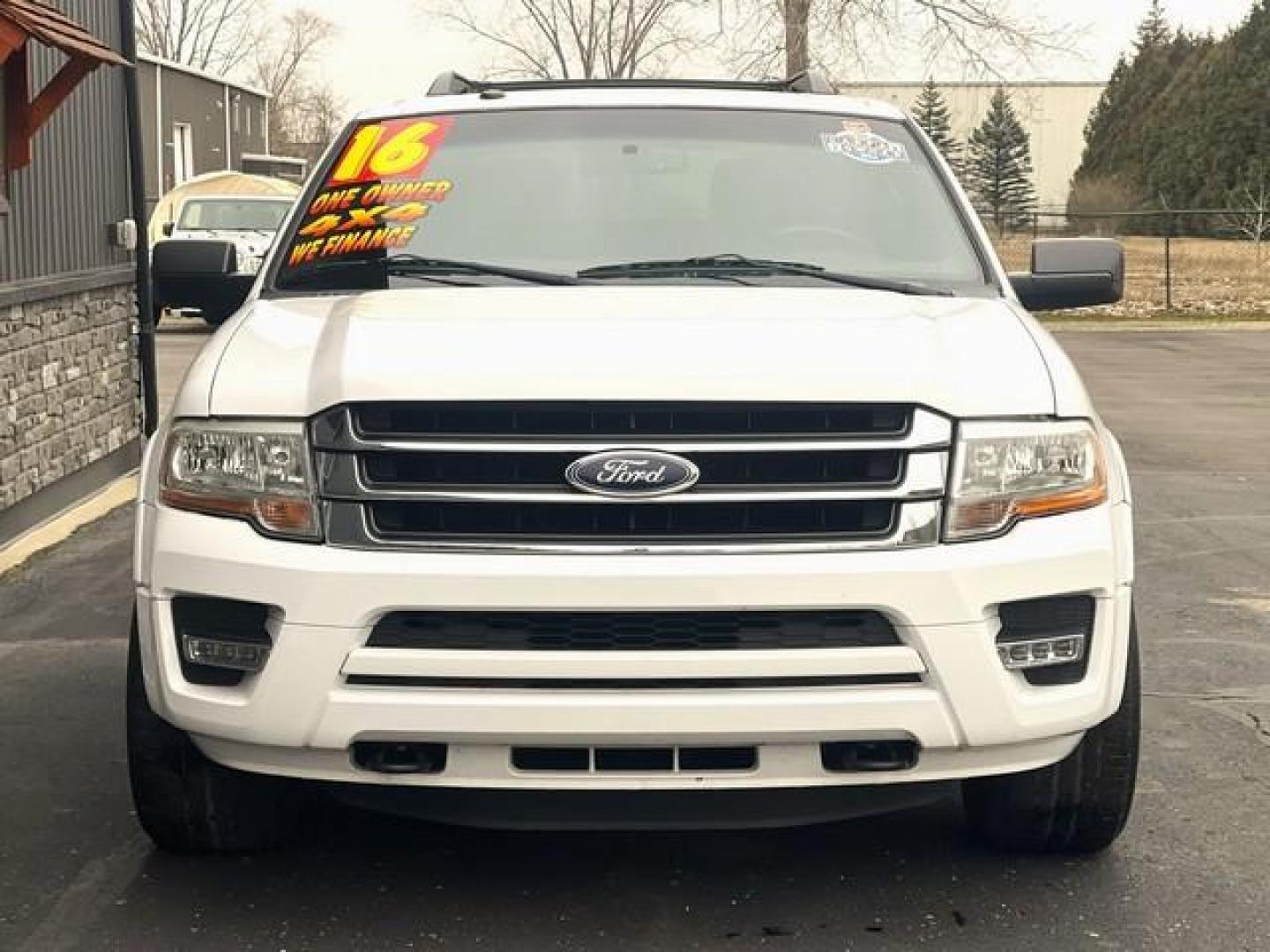 2016 OXFORD WHITE FORD EXPEDITION (1FMJU1JT7GE) with an V6,3.5L(213 CID),DOHC engine, AUTOMATIC transmission, located at 14600 Frazho Road, Warren, MI, 48089, (586) 776-3400, 42.485996, -82.974220 - Photo#3