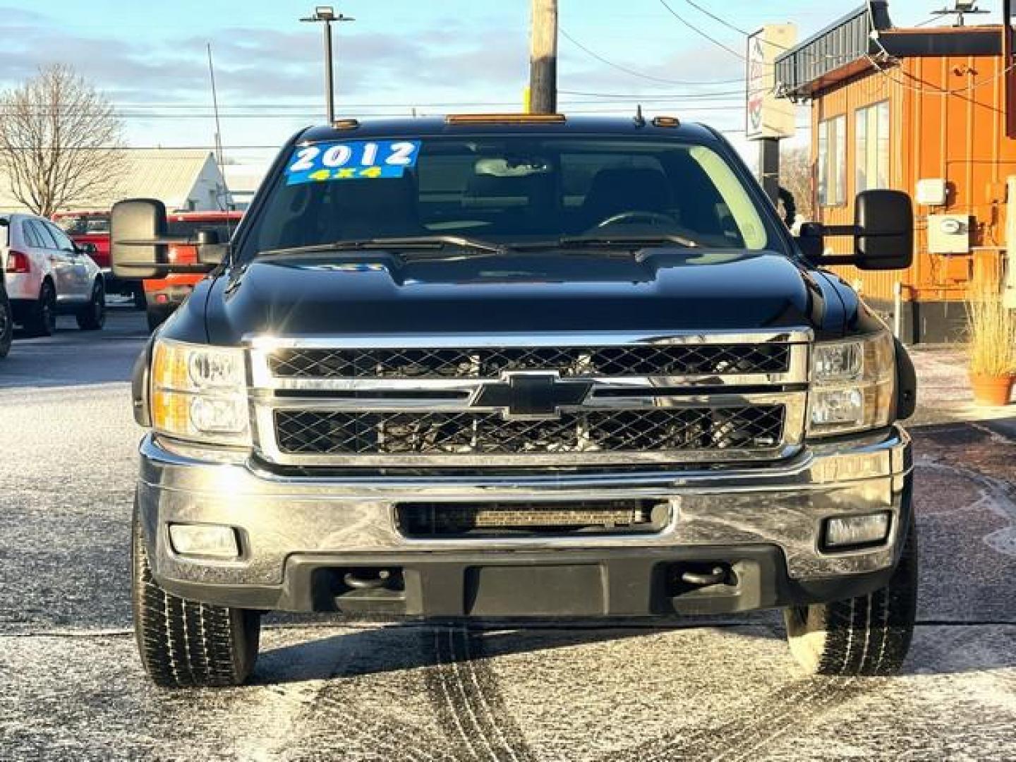 2012 BLACK CHEVROLET SILVERADO 2500 HD (1GC2KXCG2CZ) with an V8,6.0L(364 CID),OHV engine, AUTOMATIC transmission, located at 14600 Frazho Road, Warren, MI, 48089, (586) 776-3400, 42.485996, -82.974220 - Photo#2