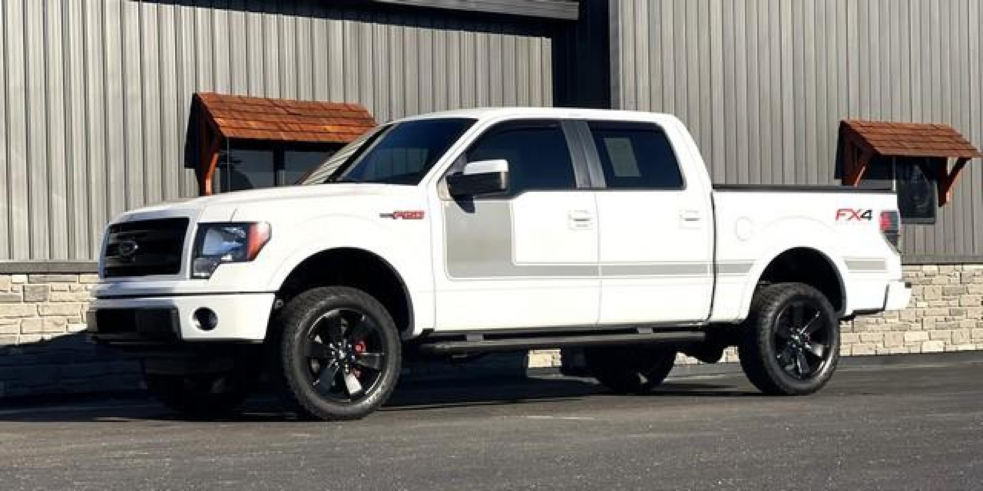 2013 WHITE FORD F-150 (1FTFW1EF4DF) with an V8,5.0L(302 CID),DOHC engine, AUTOMATIC transmission, located at 14600 Frazho Road, Warren, MI, 48089, (586) 776-3400, 42.485996, -82.974220 - Photo#1