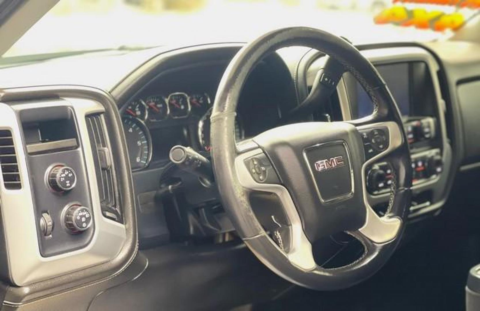 2016 BLACK GMC SIERRA 1500 (1GTV2MEC8GZ) with an V8,5.3L(325 CID),OHV engine, AUTOMATIC transmission, located at 14600 Frazho Road, Warren, MI, 48089, (586) 776-3400, 42.485996, -82.974220 - Photo#10