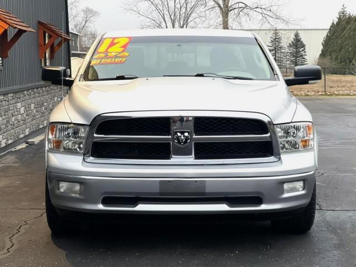 2012 SILVER RAM 1500 SLT (1C6RD7GT8CS) with an V8,5.7L(345 CID),OHV engine, AUTOMATIC transmission, located at 14600 Frazho Road, Warren, MI, 48089, (586) 776-3400, 42.485996, -82.974220 - Photo#4