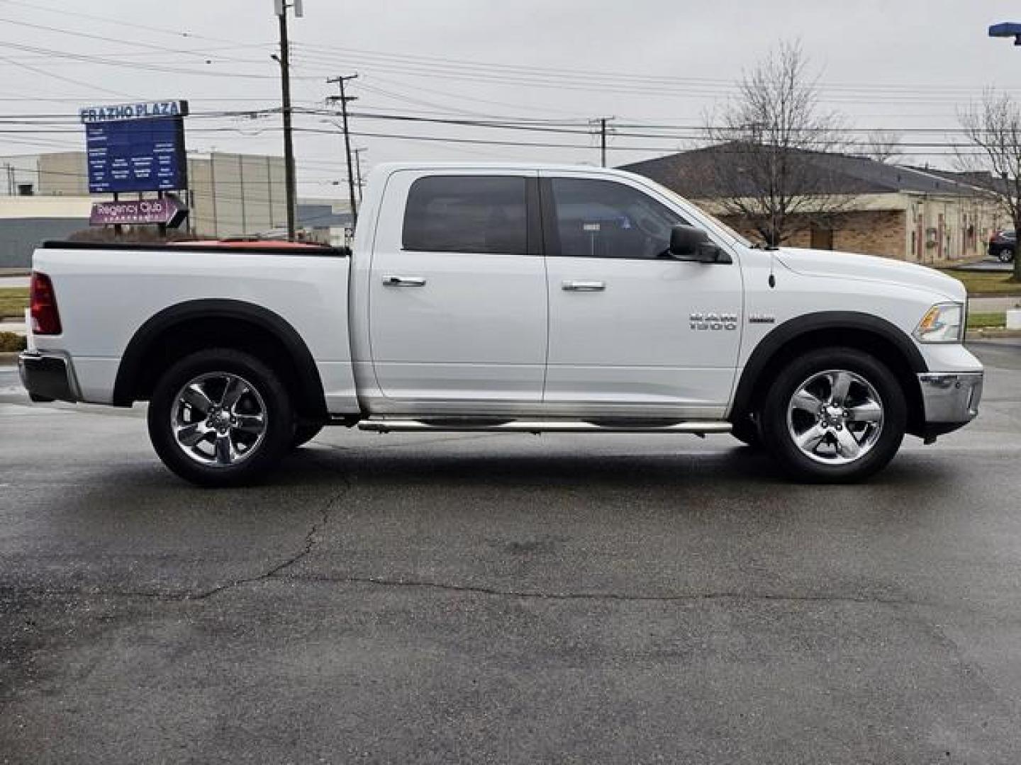 2016 WHITE RAM 1500 (1C6RR7LT0GS) with an V8,5.7L(345 CID),OHV engine, AUTOMATIC transmission, located at 14600 Frazho Road, Warren, MI, 48089, (586) 776-3400, 42.485996, -82.974220 - Photo#3