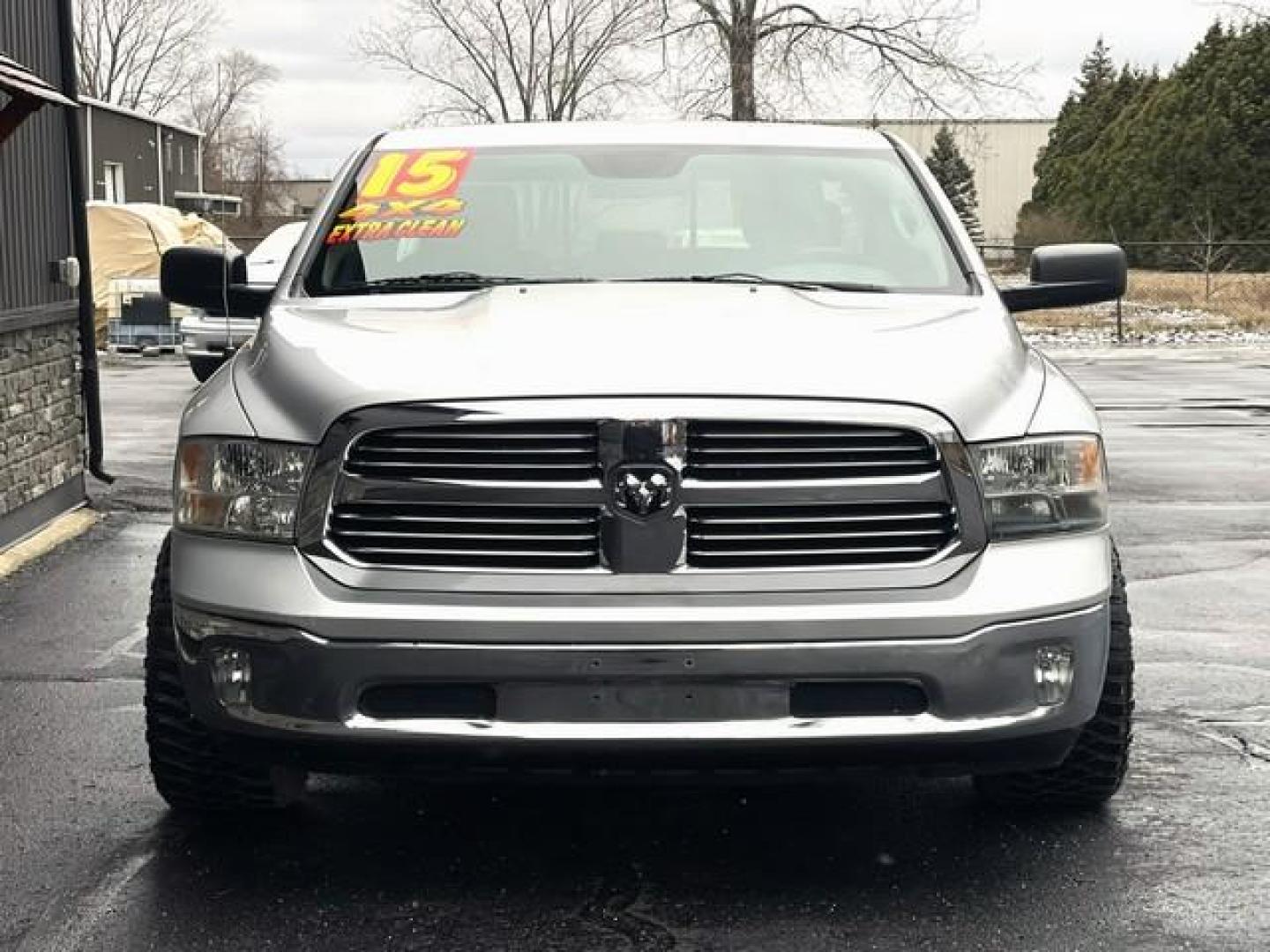 2015 SILVER RAM 1500 (1C6RR7GTXFS) with an V8,5.7L(345 CID),OHV engine, AUTOMATIC transmission, located at 14600 Frazho Road, Warren, MI, 48089, (586) 776-3400, 42.485996, -82.974220 - Photo#3