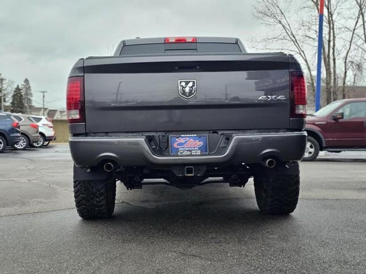 2016 GRAY RAM 1500 (1C6RR7MT4GS) with an V8,5.7L(345 CID),OHV engine, AUTOMATIC transmission, located at 14600 Frazho Road, Warren, MI, 48089, (586) 776-3400, 42.485996, -82.974220 - Photo#5