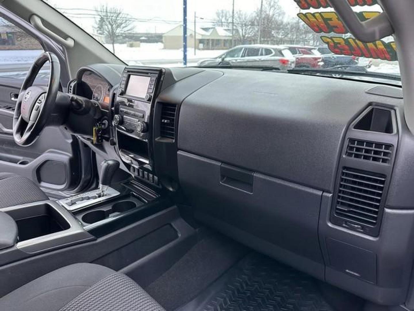 2015 GREY NISSAN TITAN (1N6AA0EC0FN) with an V8,5.6L(339 CID),DOHC engine, AUTOMATIC transmission, located at 14600 Frazho Road, Warren, MI, 48089, (586) 776-3400, 42.485996, -82.974220 - Photo#11