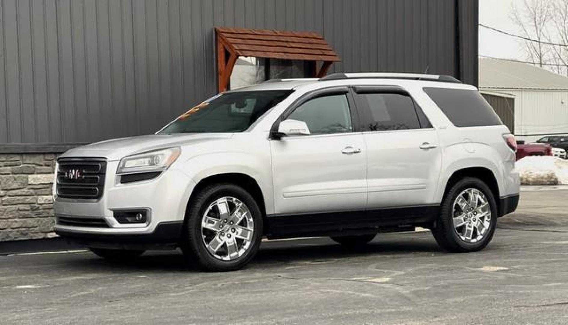 2017 SILVER GMC ACADIA LIMITED (1GKKRSKD8HJ) with an V6,3.6L(217 CID),DOHC engine, AUTOMATIC transmission, located at 14600 Frazho Road, Warren, MI, 48089, (586) 776-3400, 42.485996, -82.974220 - Photo#2