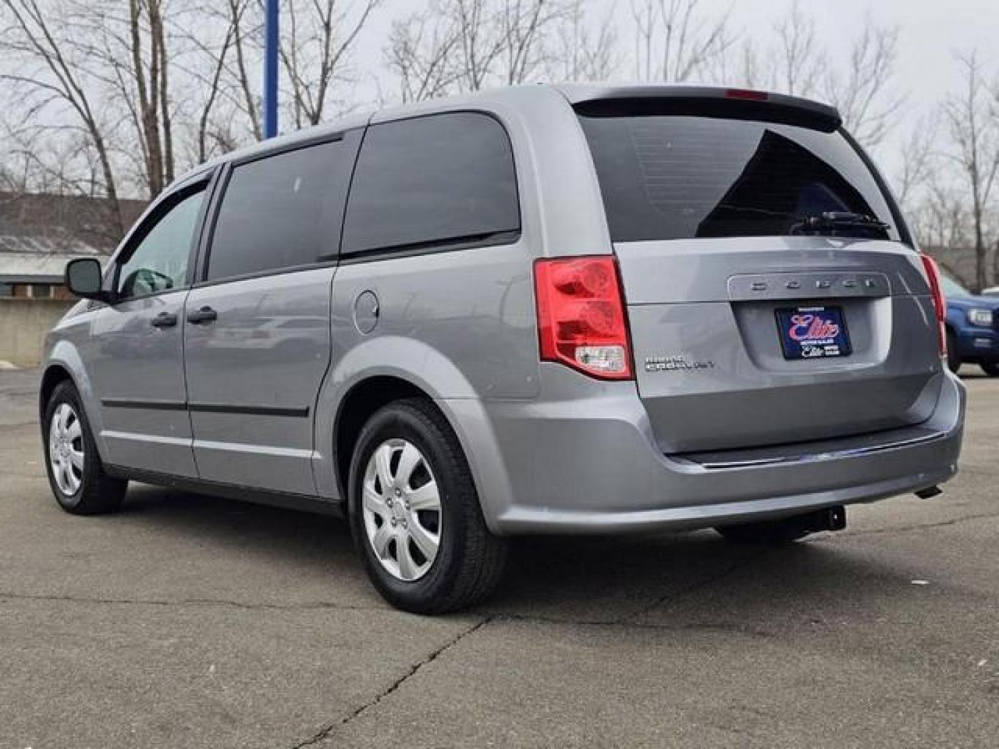 2014 SILVER DODGE GRAND CARAVAN (2C4RDGBG6ER) with an V6,3.6L(220 CID),DOHC engine, AUTOMATIC transmission, located at 14600 Frazho Road, Warren, MI, 48089, (586) 776-3400, 42.485996, -82.974220 - Photo#7