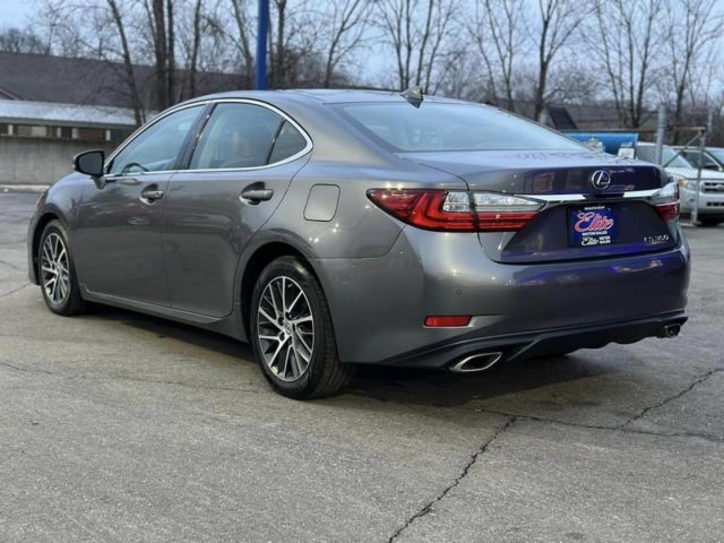 2016 GRAY LEXUS ES350 (58ABK1GG2GU) with an V6,3.5L(211 CID),DOHC engine, AUTOMATIC transmission, located at 14600 Frazho Road, Warren, MI, 48089, (586) 776-3400, 42.485996, -82.974220 - Photo#6