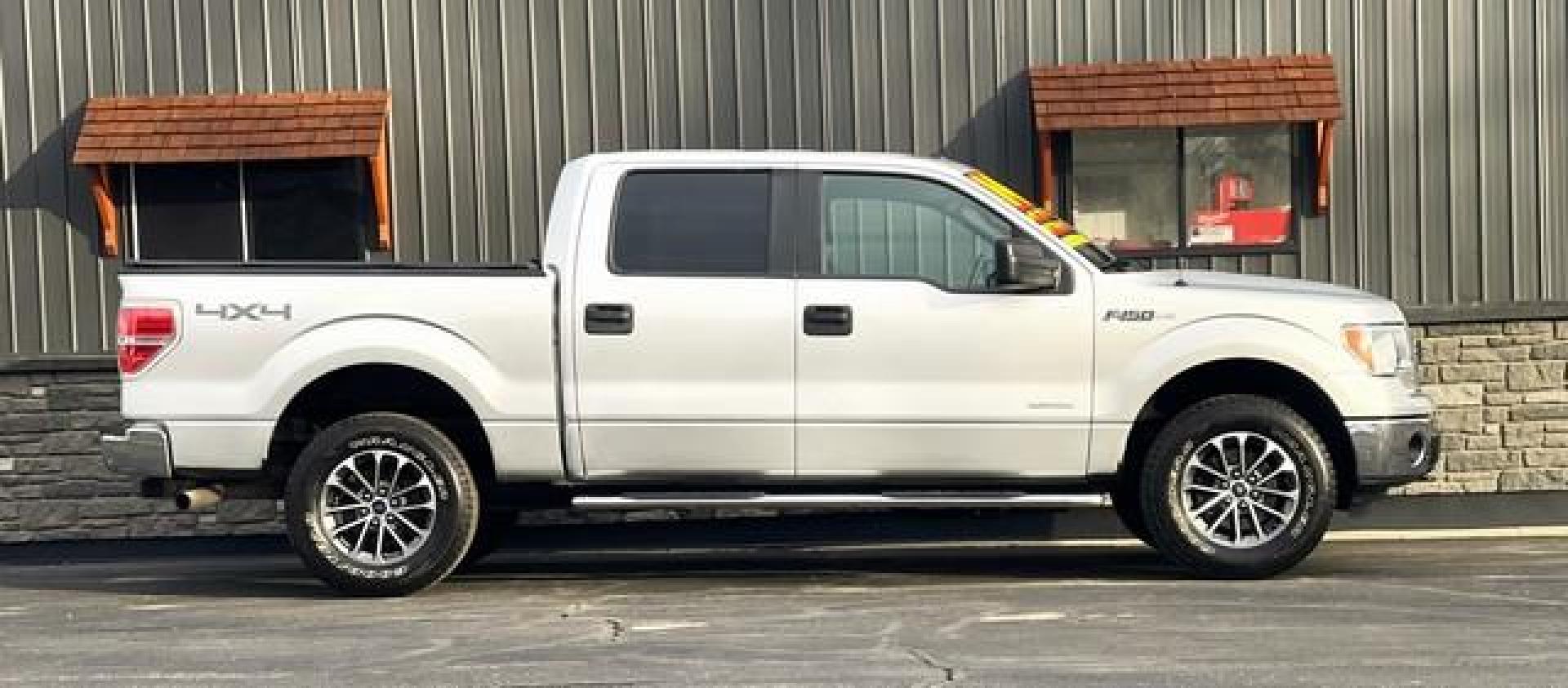 2014 SILVER FORD F150 SUPERCREW (1FTFW1ET9EF) with an V6,3.5L(213 CID),DOHC engine, AUTOMATIC transmission, located at 14600 Frazho Road, Warren, MI, 48089, (586) 776-3400, 42.485996, -82.974220 - Photo#1