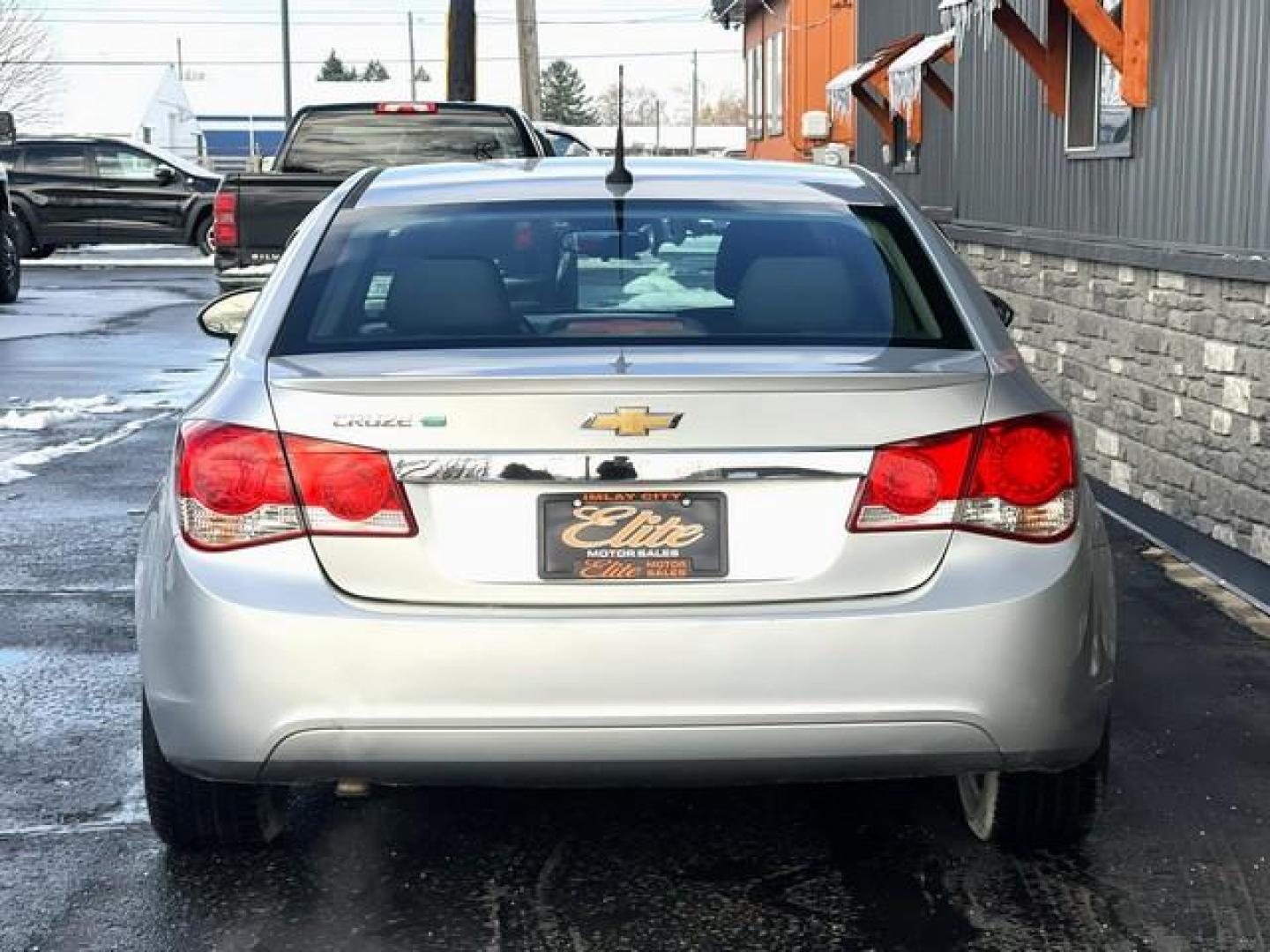 2011 SILVER CHEVROLET CRUZE (1G1PK5S9XB7) with an L4,1.4L(83 CID),DOHC engine, MANUAL transmission, located at 14600 Frazho Road, Warren, MI, 48089, (586) 776-3400, 42.485996, -82.974220 - Photo#6