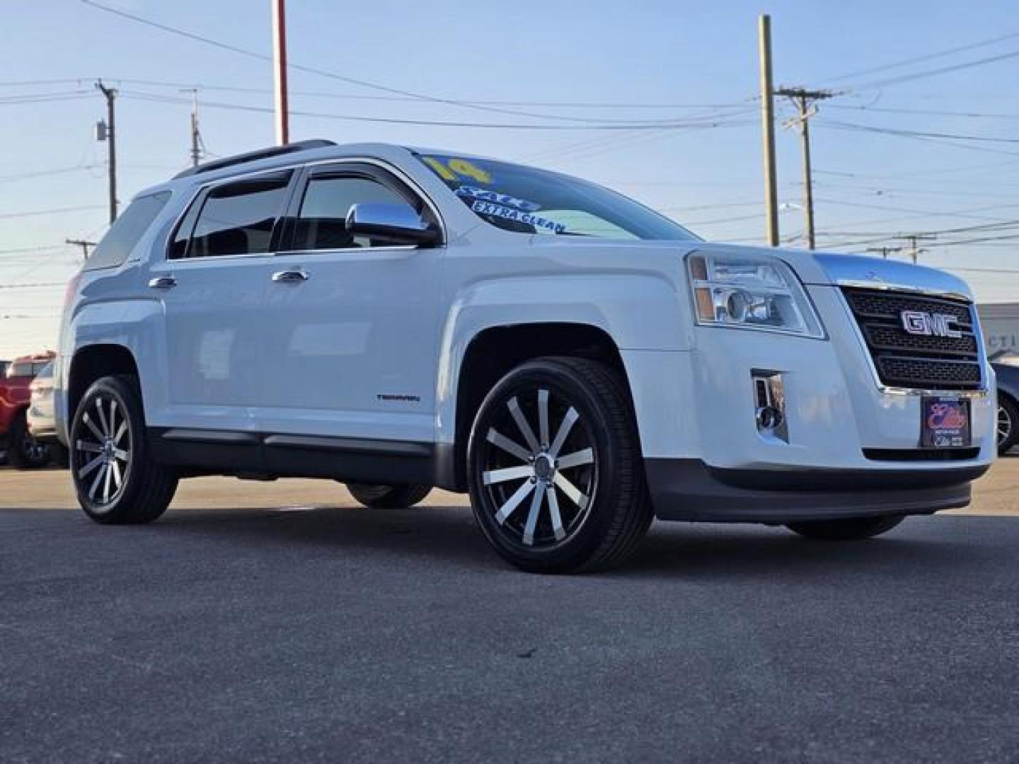 2014 WHITE GMC TERRAIN (2GKALREK2E6) with an L4,2.4L(145 CID),DOHC engine, AUTOMATIC transmission, located at 14600 Frazho Road, Warren, MI, 48089, (586) 776-3400, 42.485996, -82.974220 - Photo#2