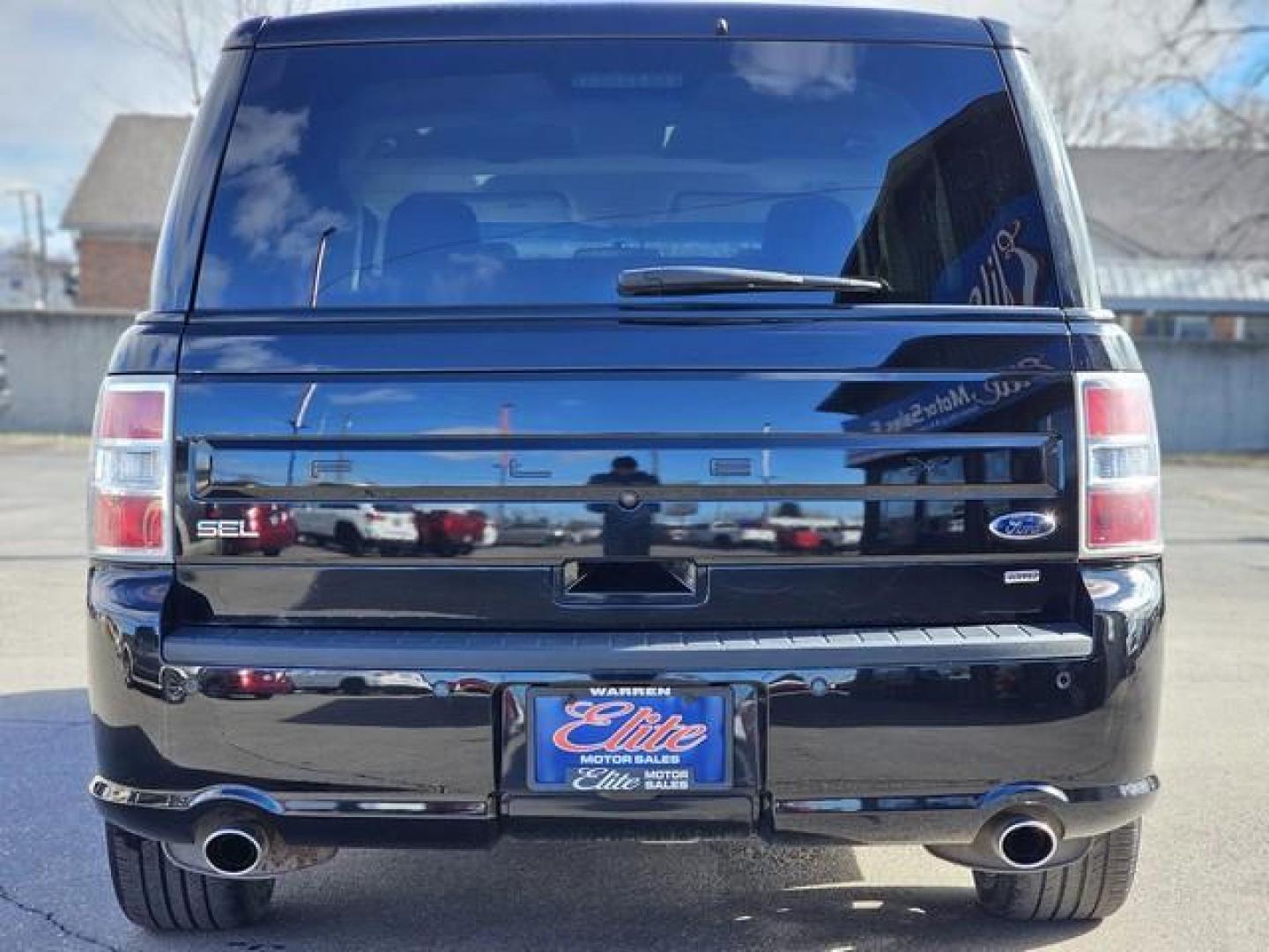 2019 BLACK FORD FLEX (2FMHK6C82KB) with an V6,3.5L(213 CID),DOHC engine, AUTOMATIC transmission, located at 14600 Frazho Road, Warren, MI, 48089, (586) 776-3400, 42.485996, -82.974220 - Photo#5