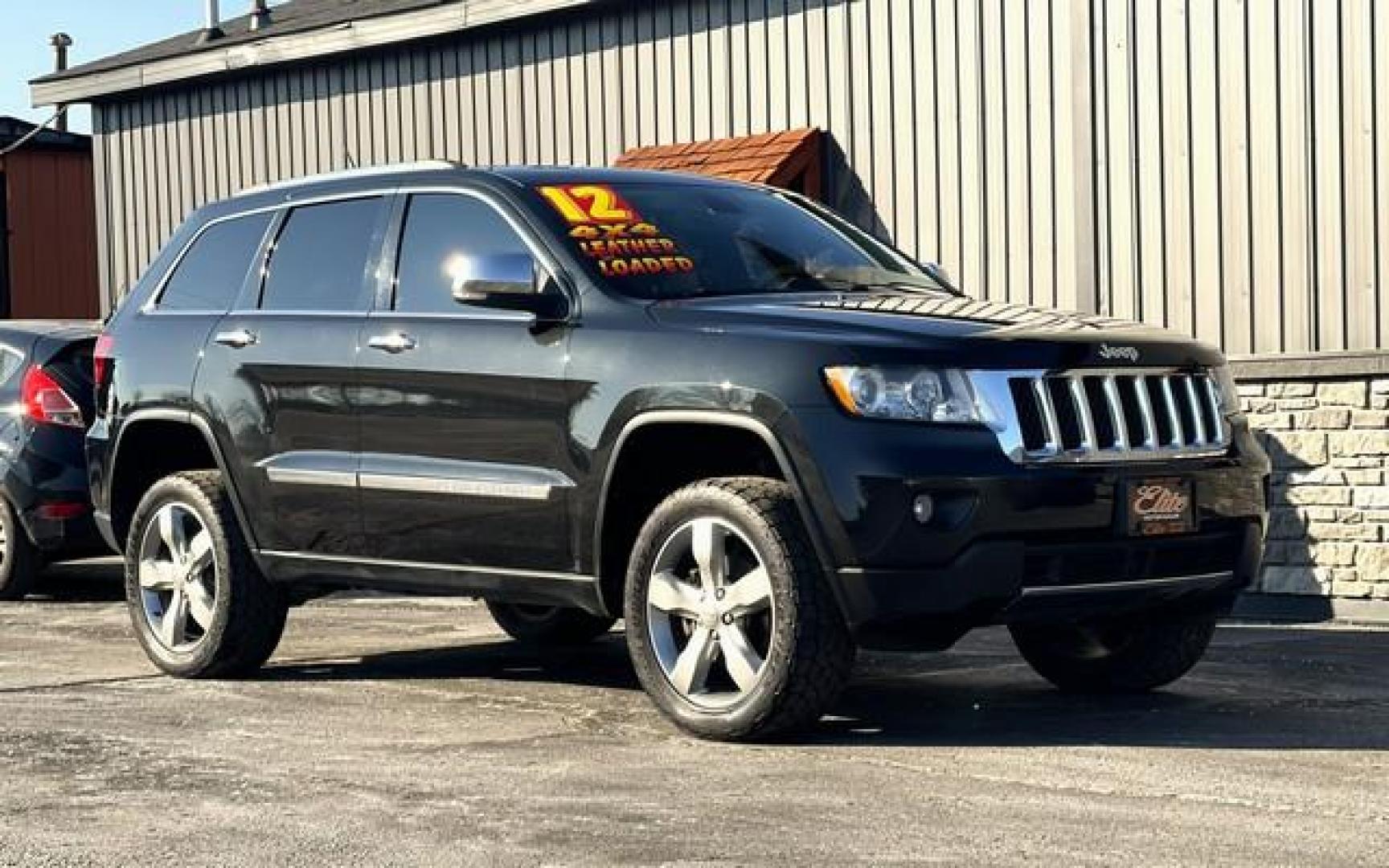 2012 BLACK JEEP GRAND CHEROKEE (1C4RJFCG9CC) with an V6,3.6L(220 CID),DOHC engine, AUTOMATIC transmission, located at 14600 Frazho Road, Warren, MI, 48089, (586) 776-3400, 42.485996, -82.974220 - Photo#3