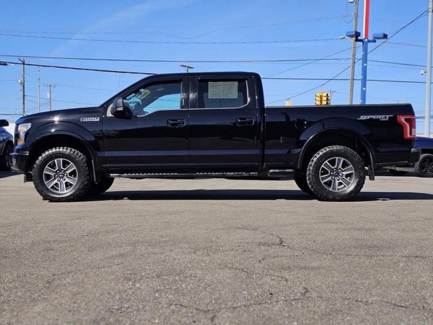 2017 BLACK FORD F-150 (1FTFW1EF9HF) with an V8,5.0L(302 CID),DOHC engine, AUTOMATIC transmission, located at 14600 Frazho Road, Warren, MI, 48089, (586) 776-3400, 42.485996, -82.974220 - Photo#7