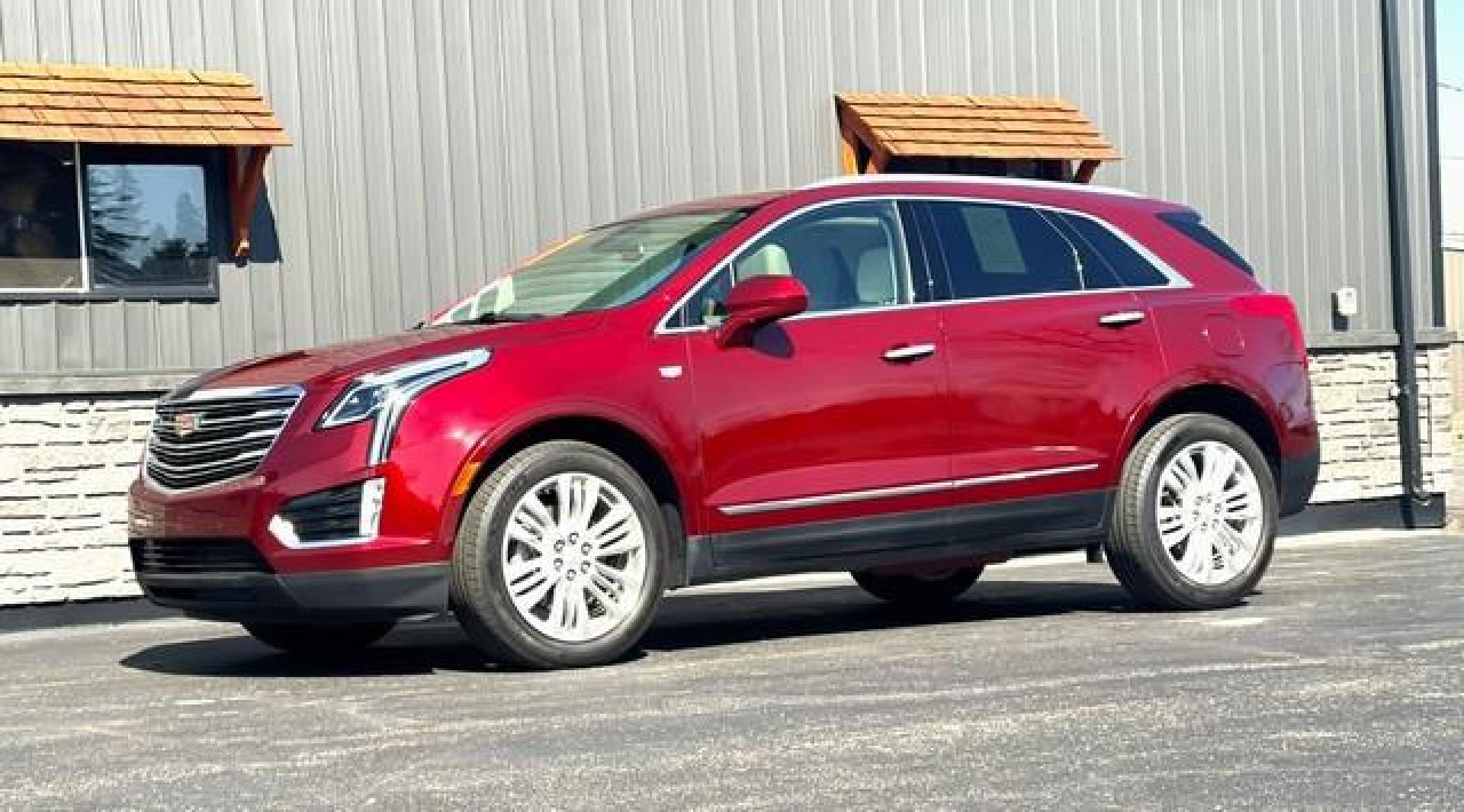 2017 RED CADILLAC XT5 (1GYKNERS1HZ) with an V6,3.6L(223 CID),DOHC engine, AUTOMATIC transmission, located at 14600 Frazho Road, Warren, MI, 48089, (586) 776-3400, 42.485996, -82.974220 - Photo#1