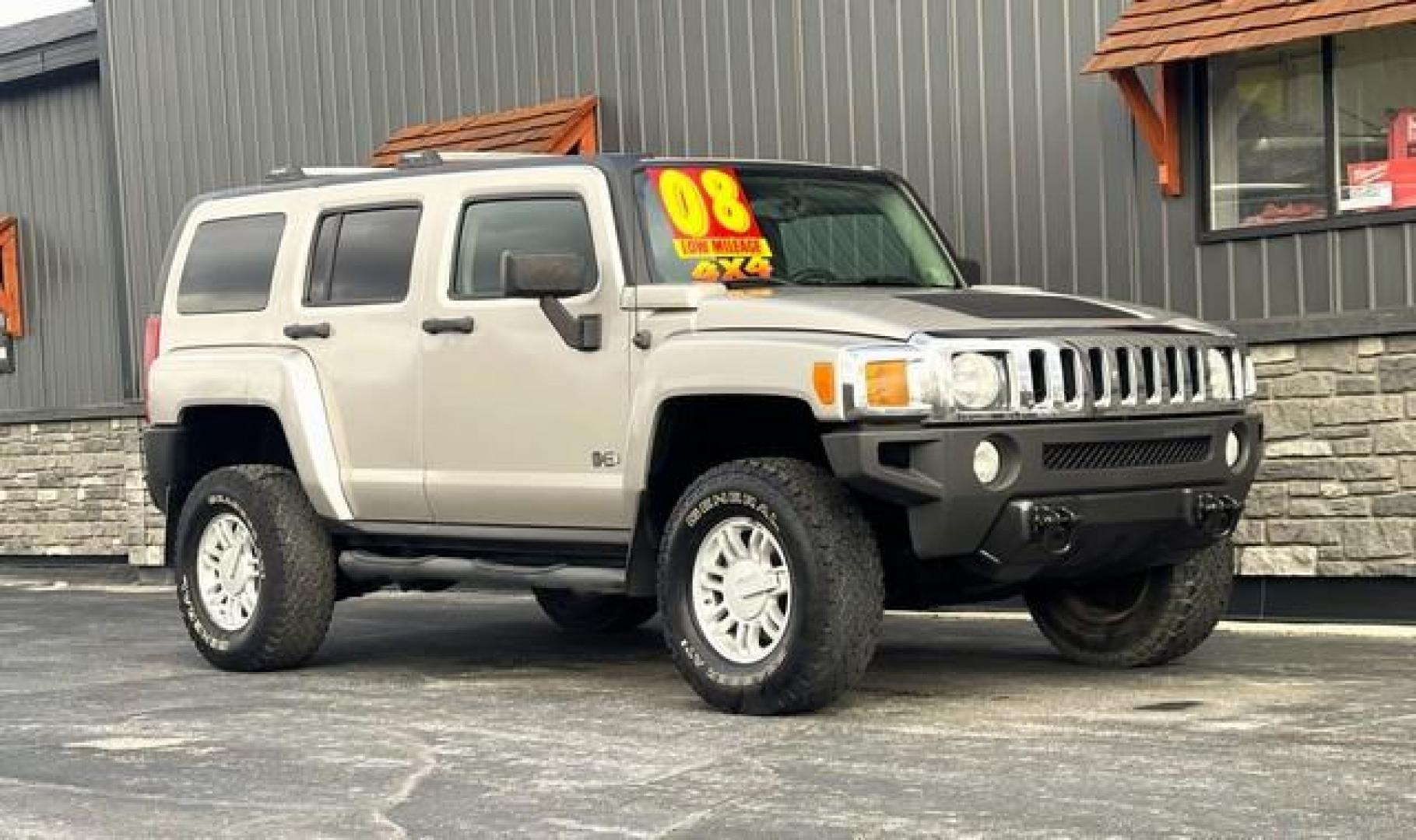 2008 PEWTER HUMMER H3 (5GTEN13E888) with an L5,3.7L(223 CID),DOHC engine, AUTOMATIC transmission, located at 14600 Frazho Road, Warren, MI, 48089, (586) 776-3400, 42.485996, -82.974220 - Photo#3