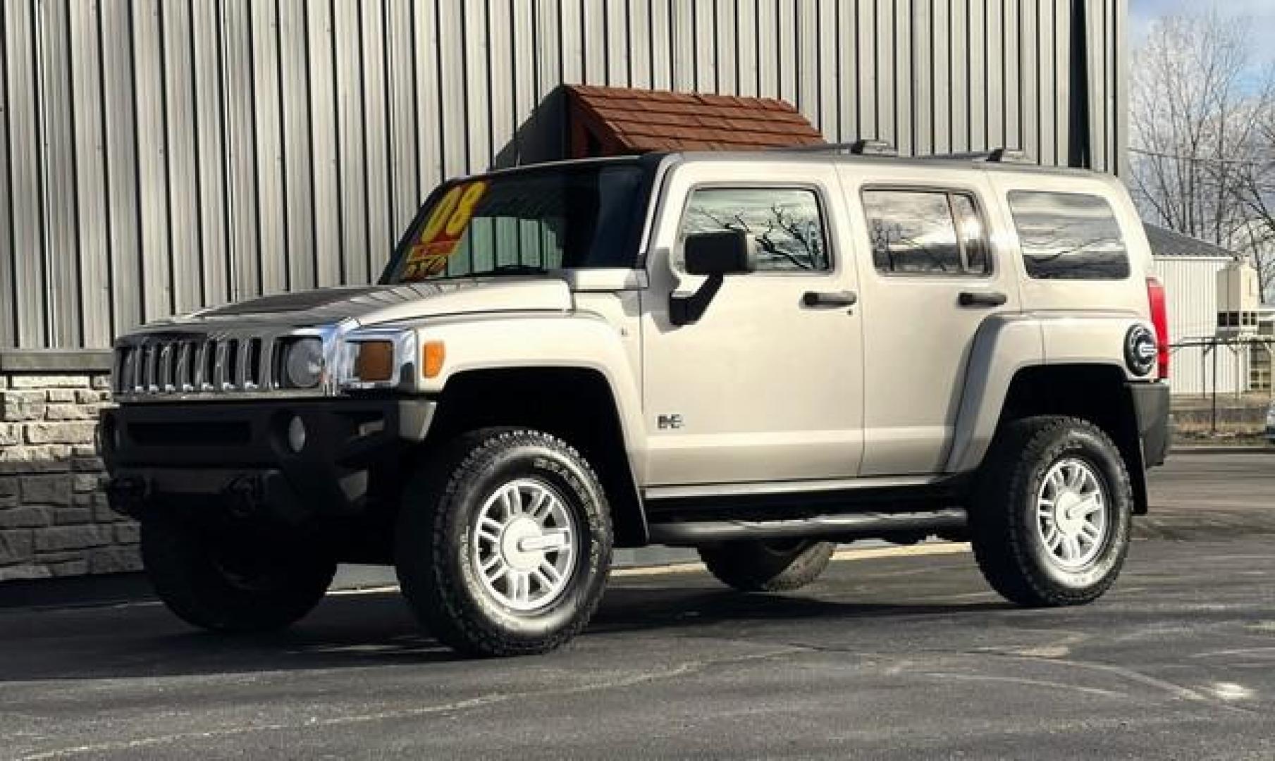 2008 PEWTER HUMMER H3 (5GTEN13E888) with an L5,3.7L(223 CID),DOHC engine, AUTOMATIC transmission, located at 14600 Frazho Road, Warren, MI, 48089, (586) 776-3400, 42.485996, -82.974220 - Photo#5